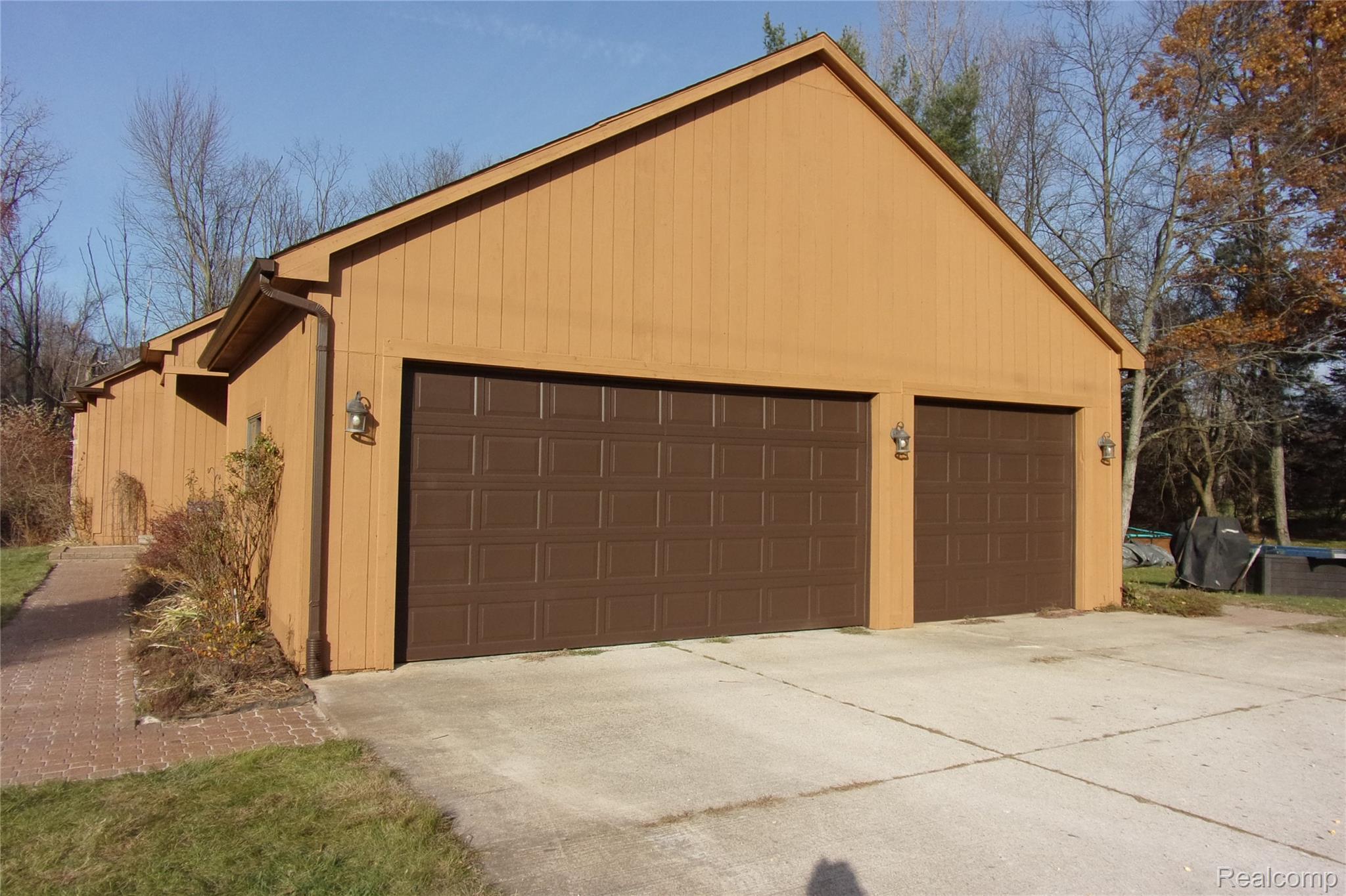 2702 Sligo Lane Brighton City MI 48114