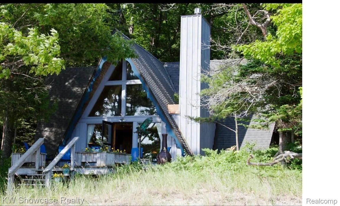 5146 Lower Shore Drive West Traverse Township MI 49740