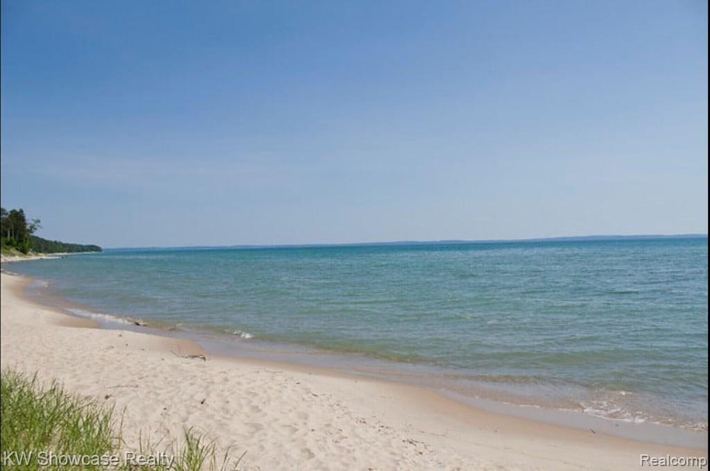 5146 Lower Shore Drive West Traverse Township MI 49740