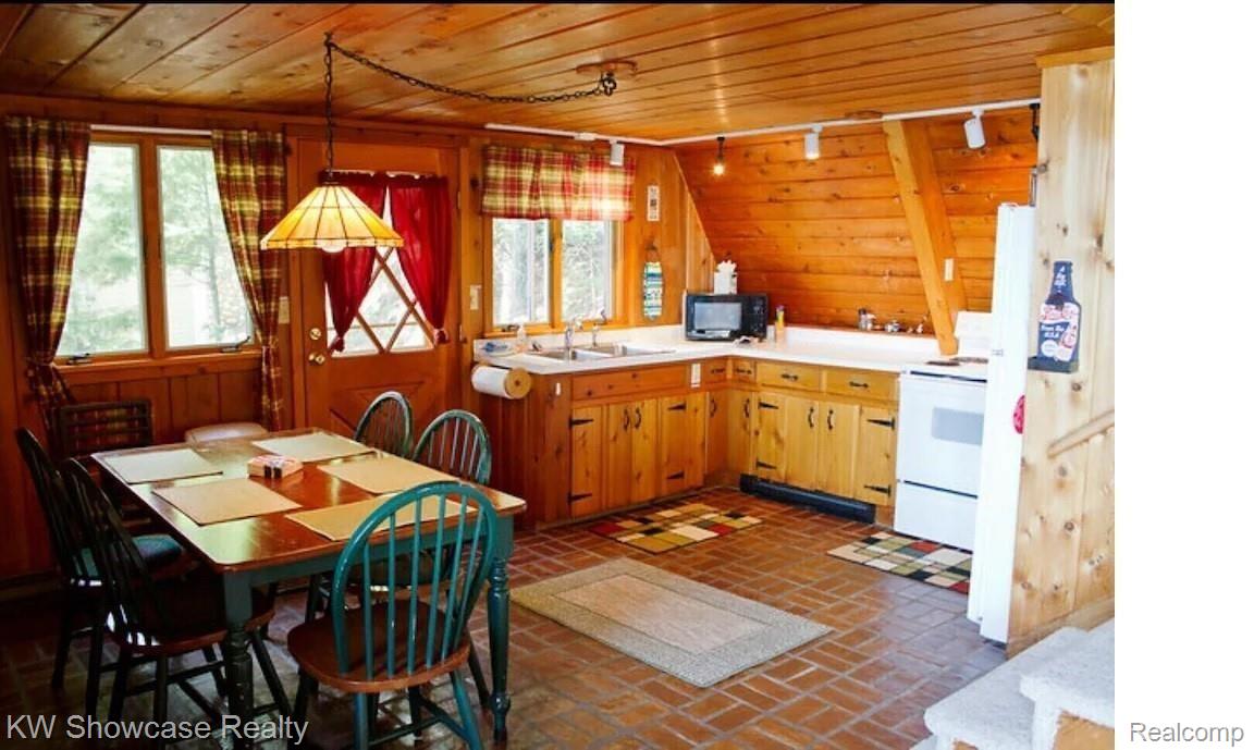 5146 Lower Shore Drive West Traverse Township MI 49740