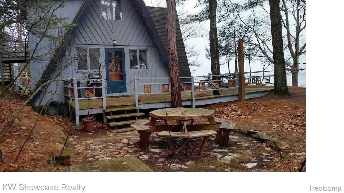 5146 Lower Shore Drive West Traverse Township MI 49740