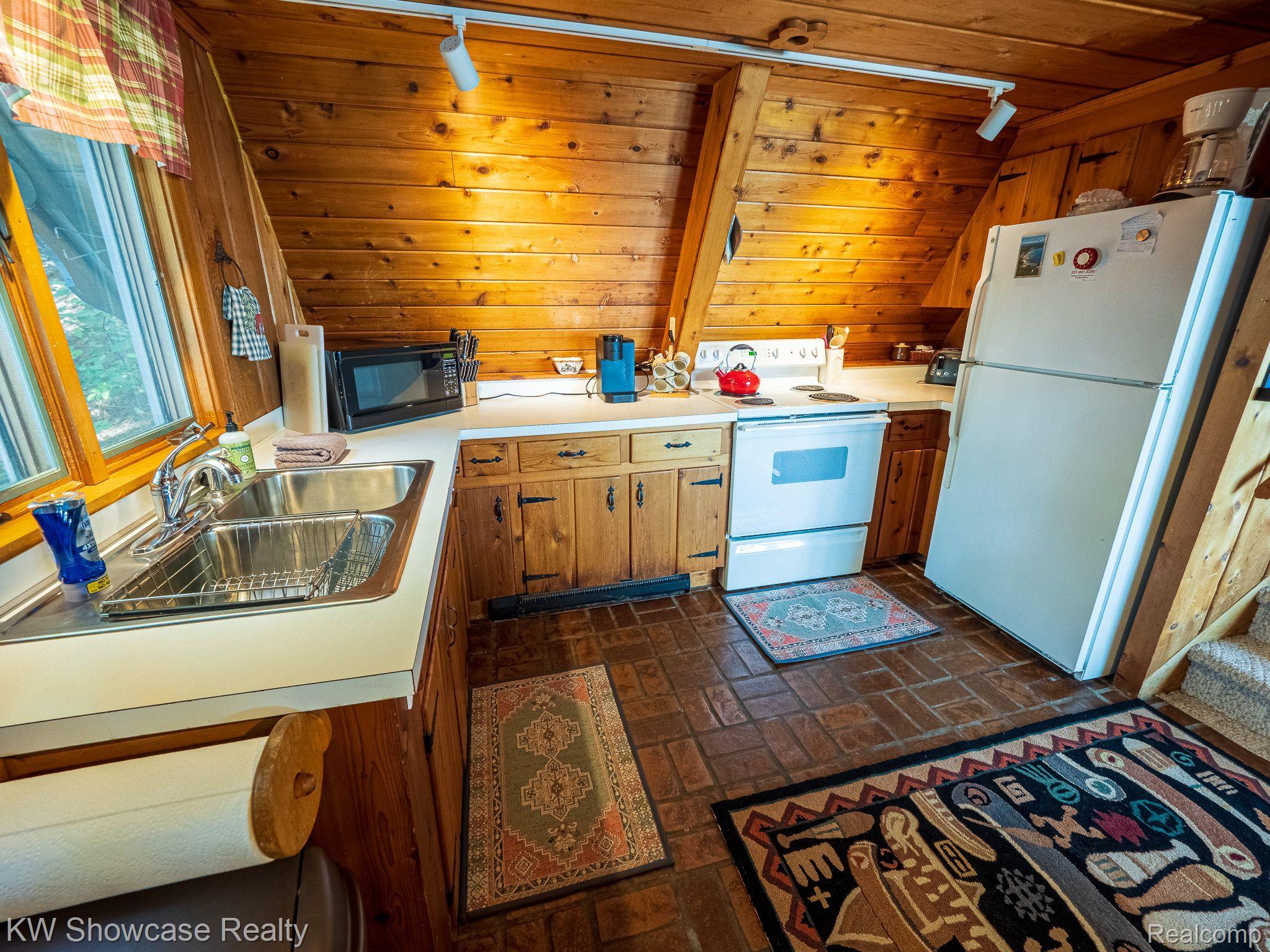 5146 Lower Shore Drive West Traverse Township MI 49740