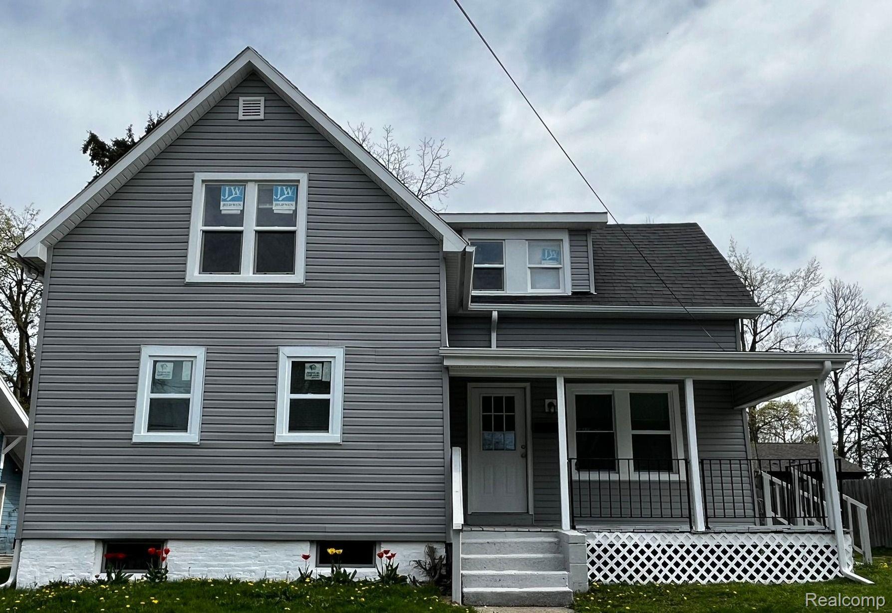 417 E Hunt Street Adrian City MI 49221