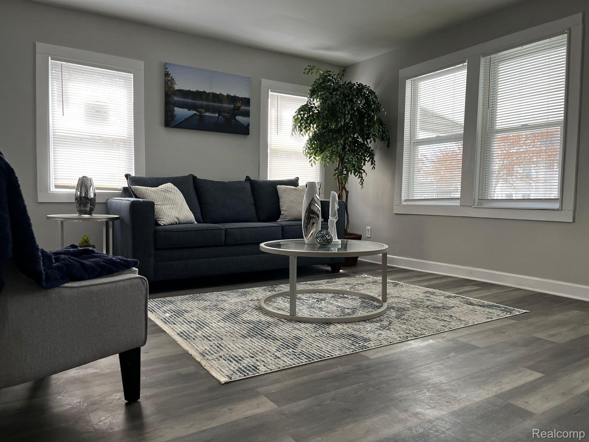 417 E Hunt Street Adrian City MI 49221