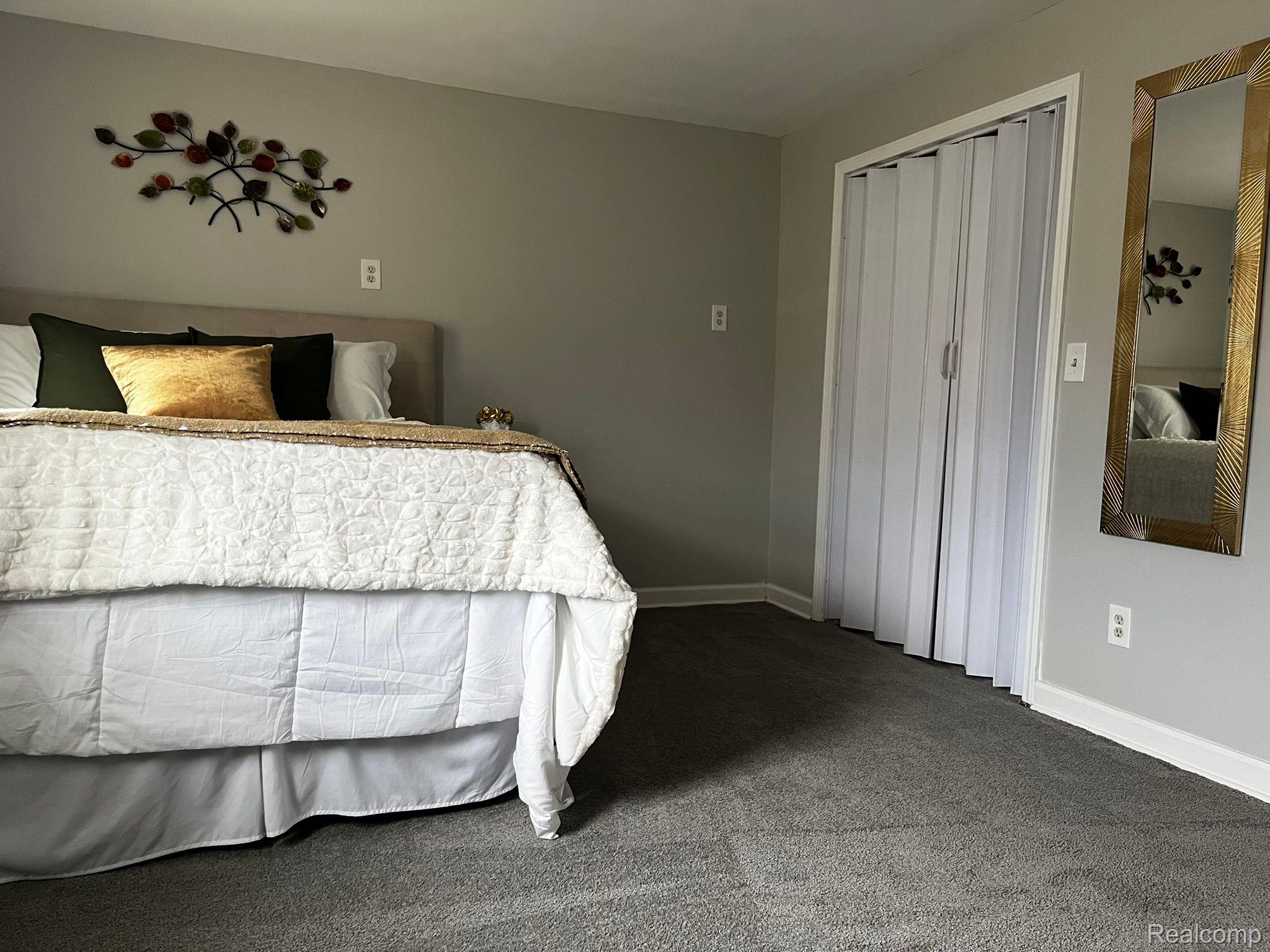 417 E Hunt Street Adrian City MI 49221