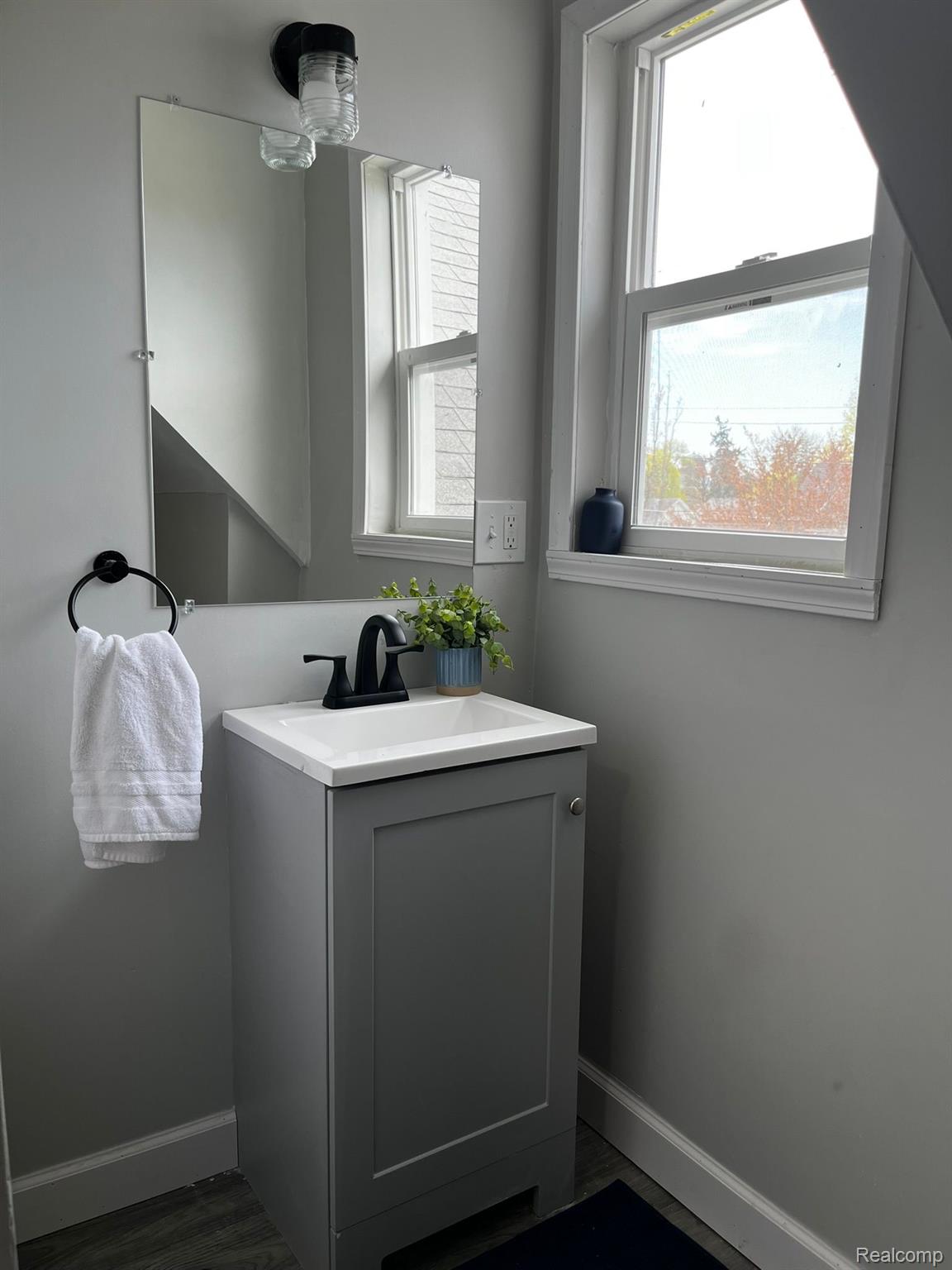 417 E Hunt Street Adrian City MI 49221