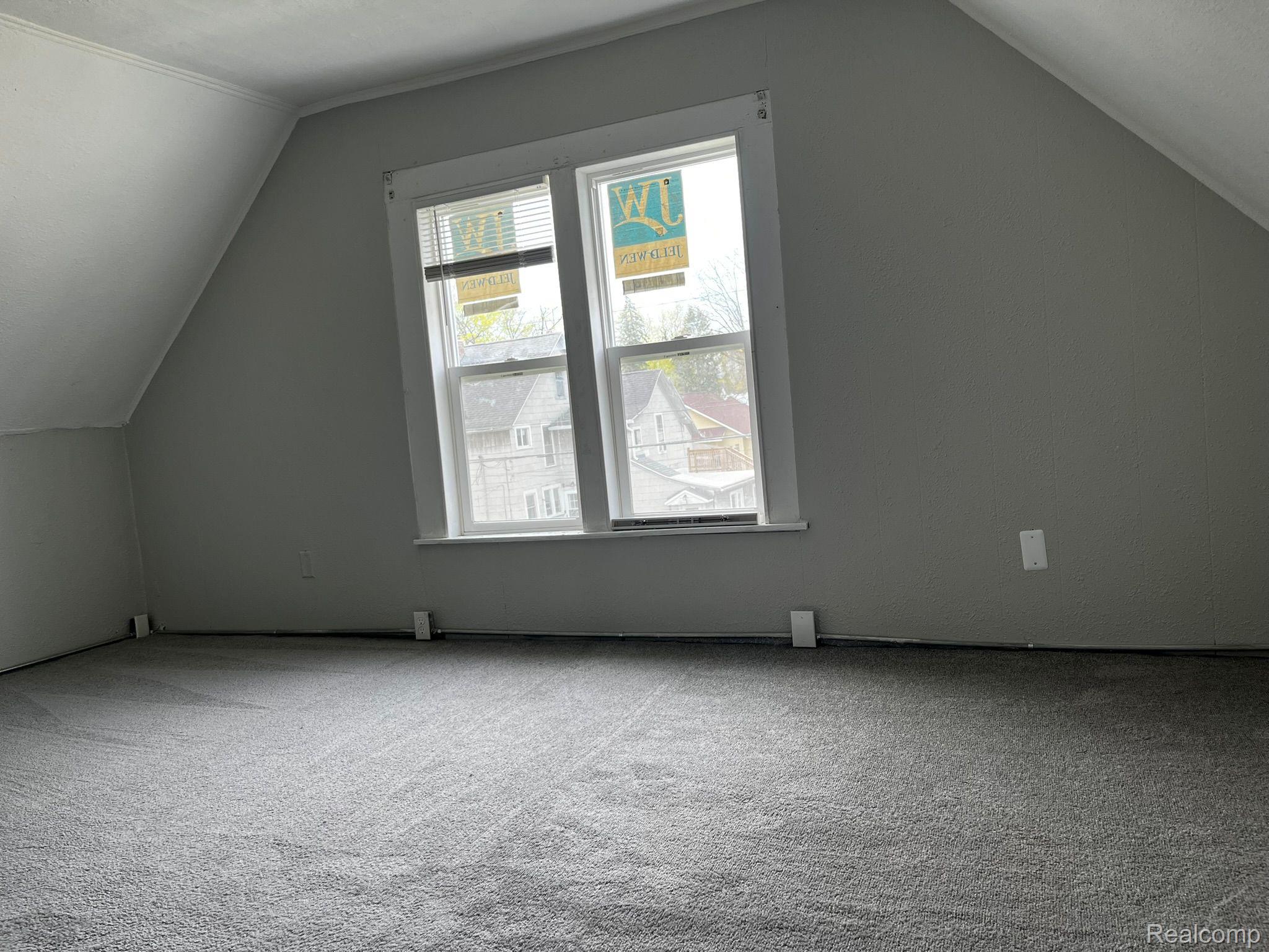 417 E Hunt Street Adrian City MI 49221