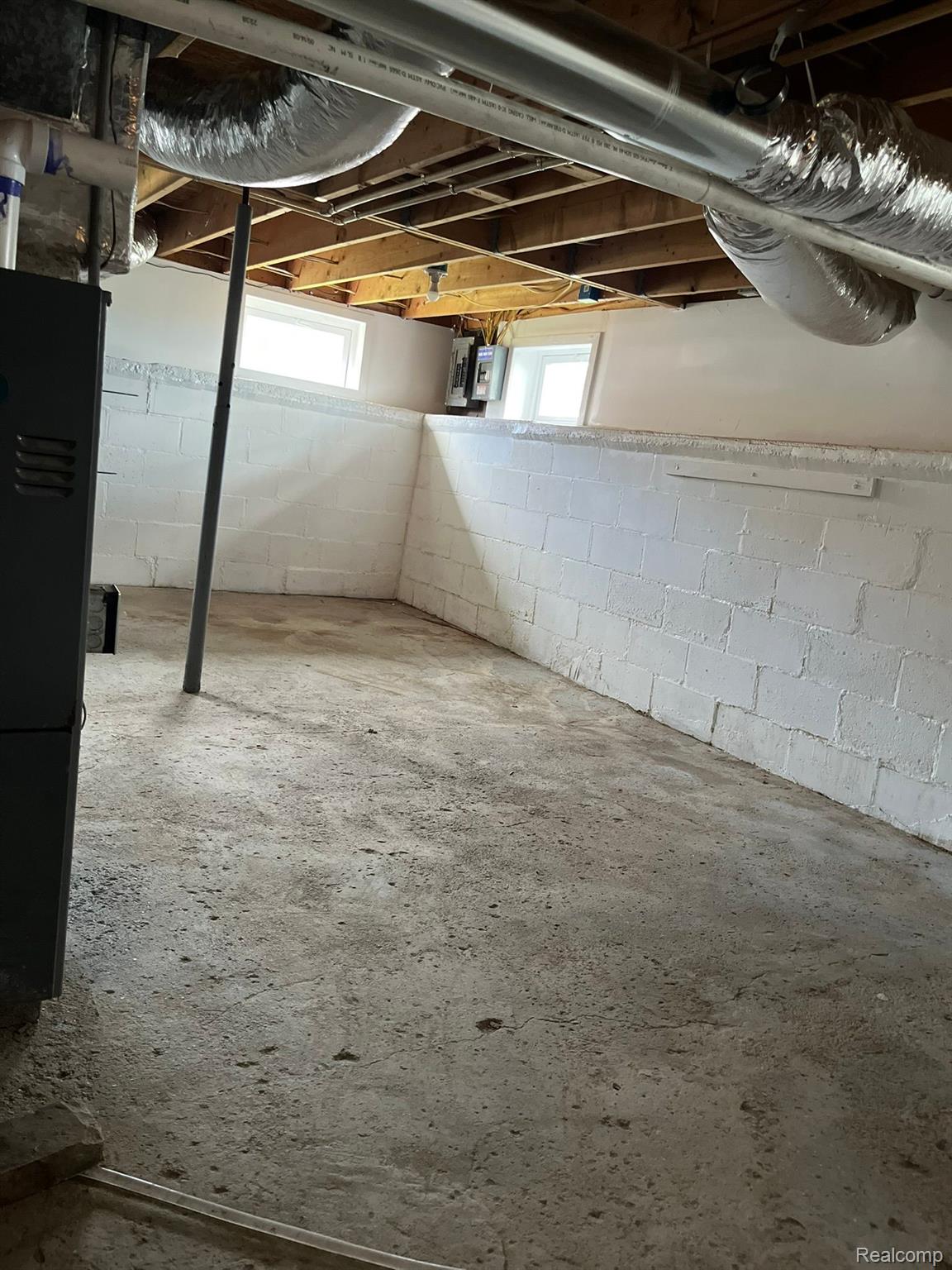 417 E Hunt Street Adrian City MI 49221