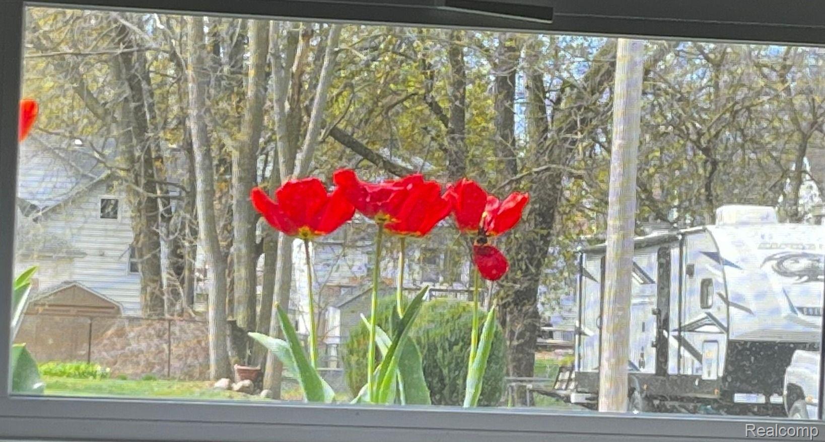 417 E Hunt Street Adrian City MI 49221