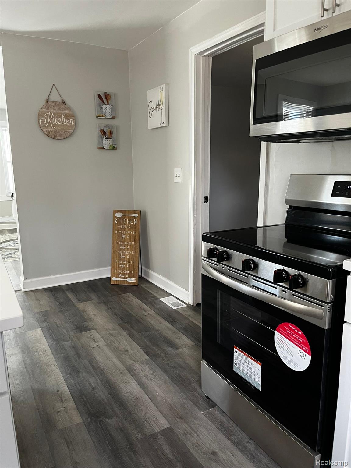 417 E Hunt Street Adrian City MI 49221