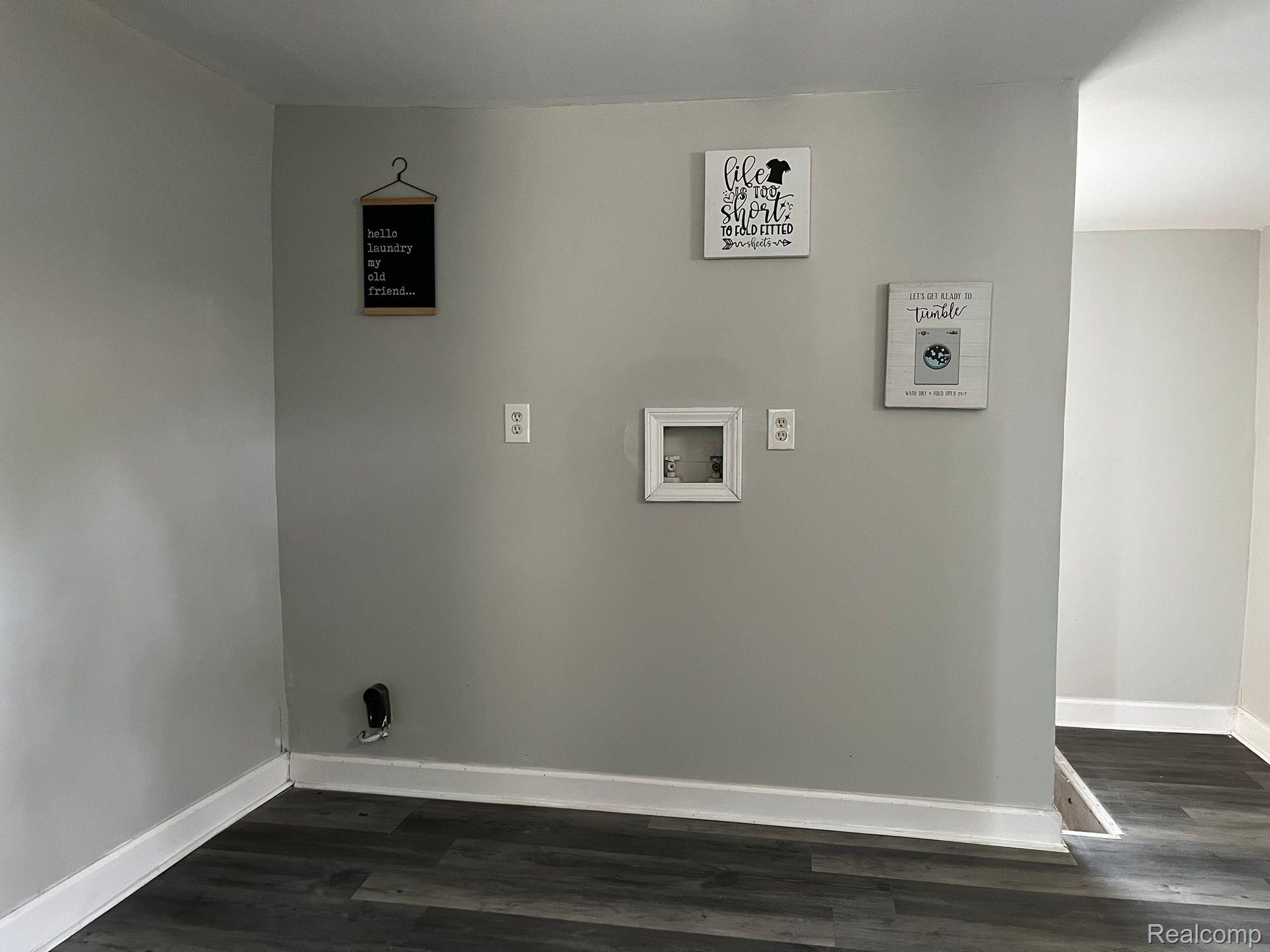 417 E Hunt Street Adrian City MI 49221