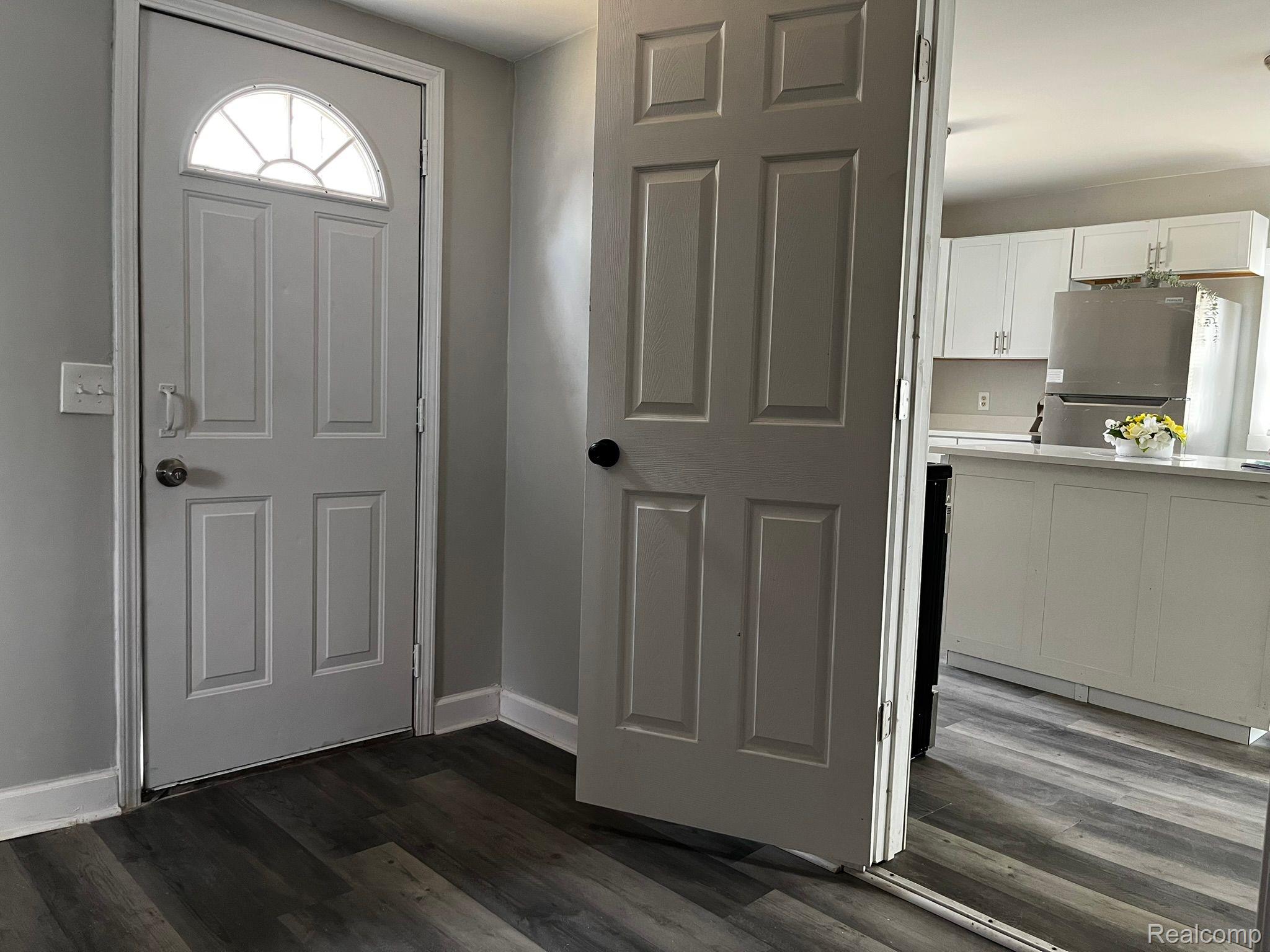 417 E Hunt Street Adrian City MI 49221