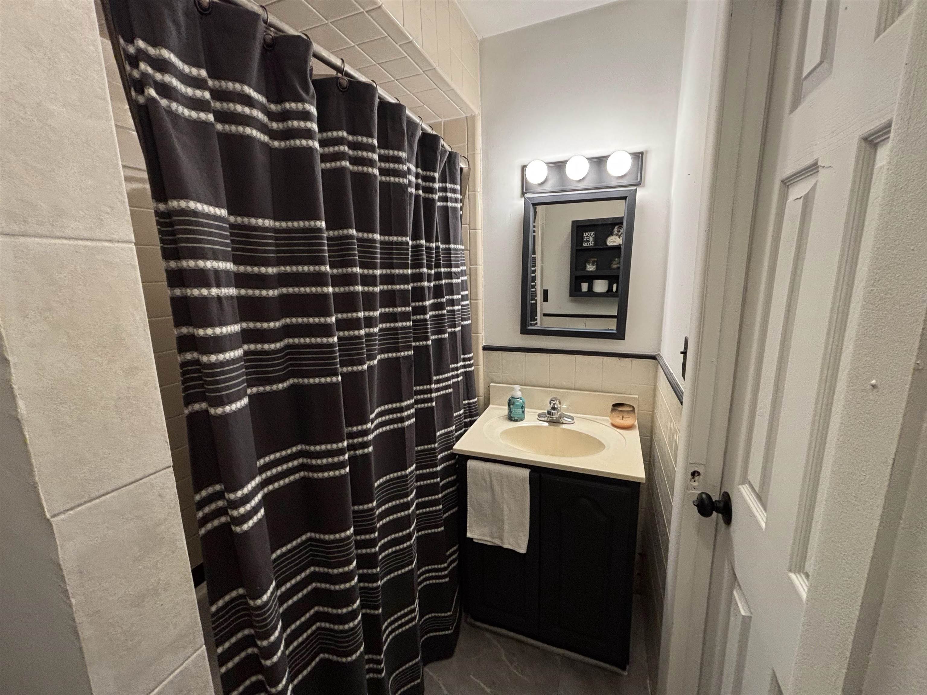 6565 River Road Flushing Charter Township MI 48433