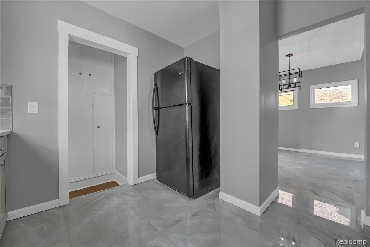 15776 Mclain Avenue Allen Park City MI 48101