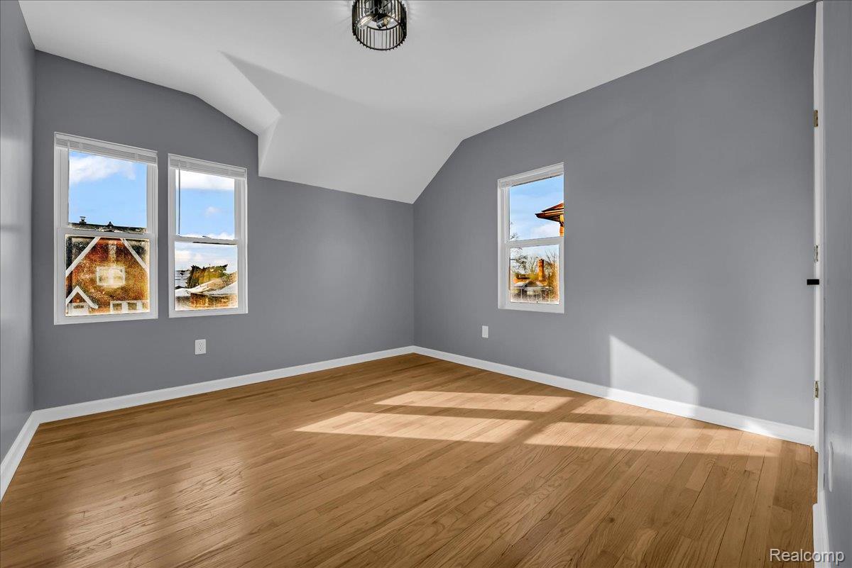 15776 Mclain Avenue Allen Park City MI 48101