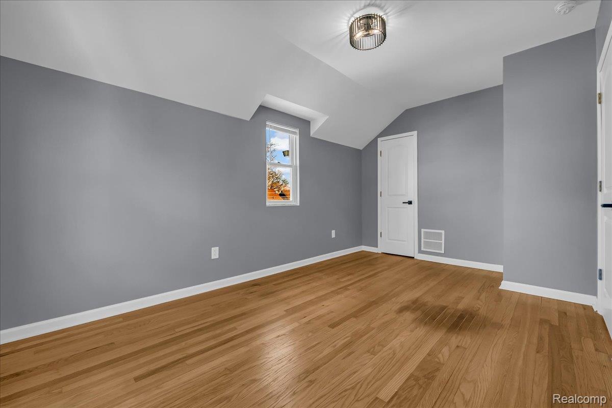 15776 Mclain Avenue Allen Park City MI 48101