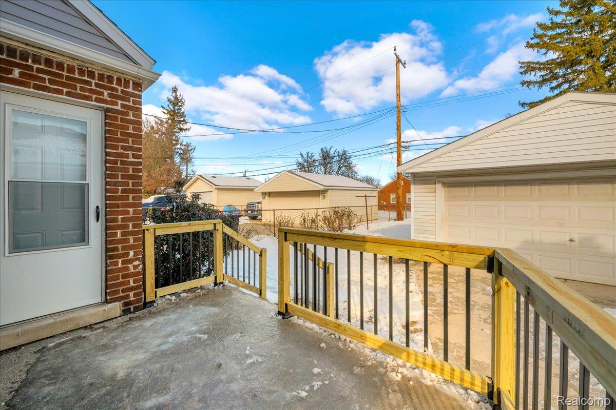 15776 Mclain Avenue Allen Park City MI 48101