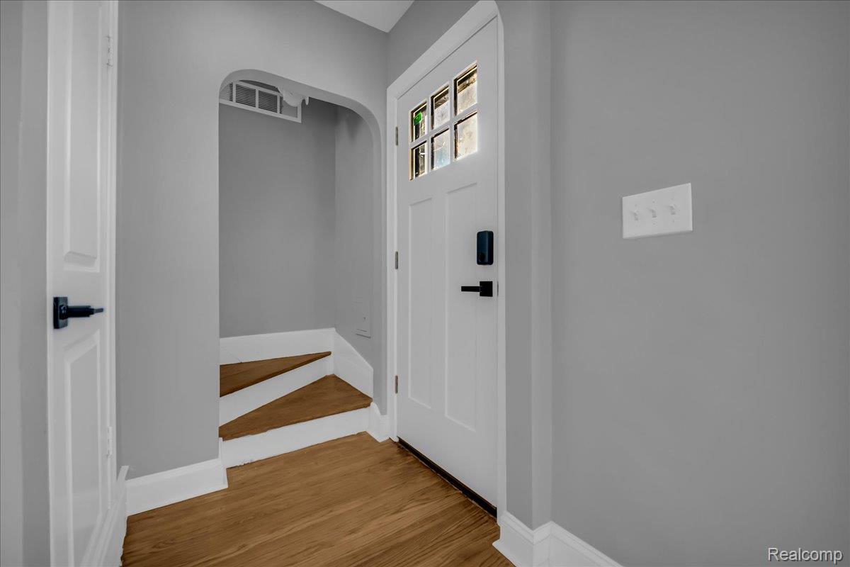 15776 Mclain Avenue Allen Park City MI 48101