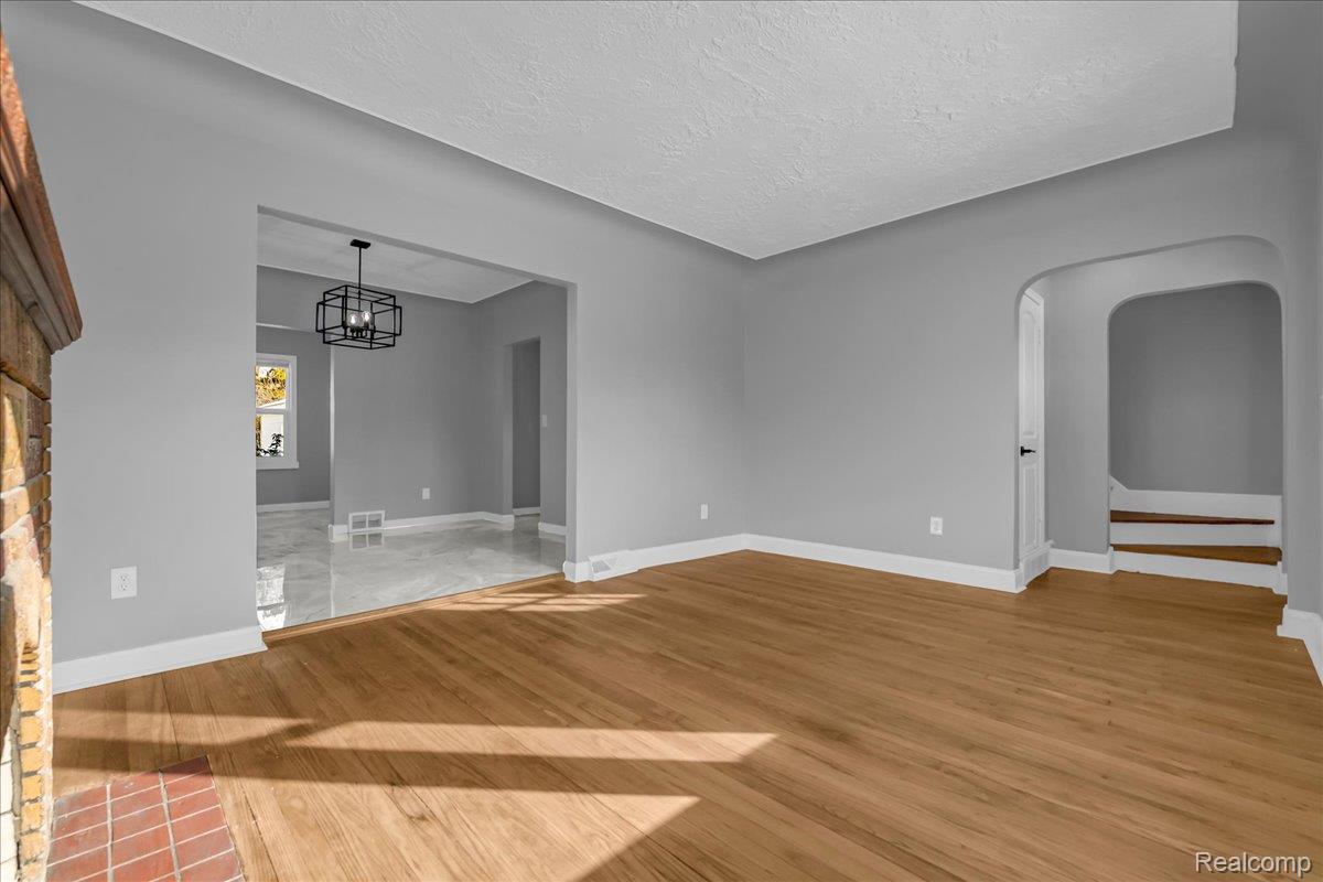 15776 Mclain Avenue Allen Park City MI 48101