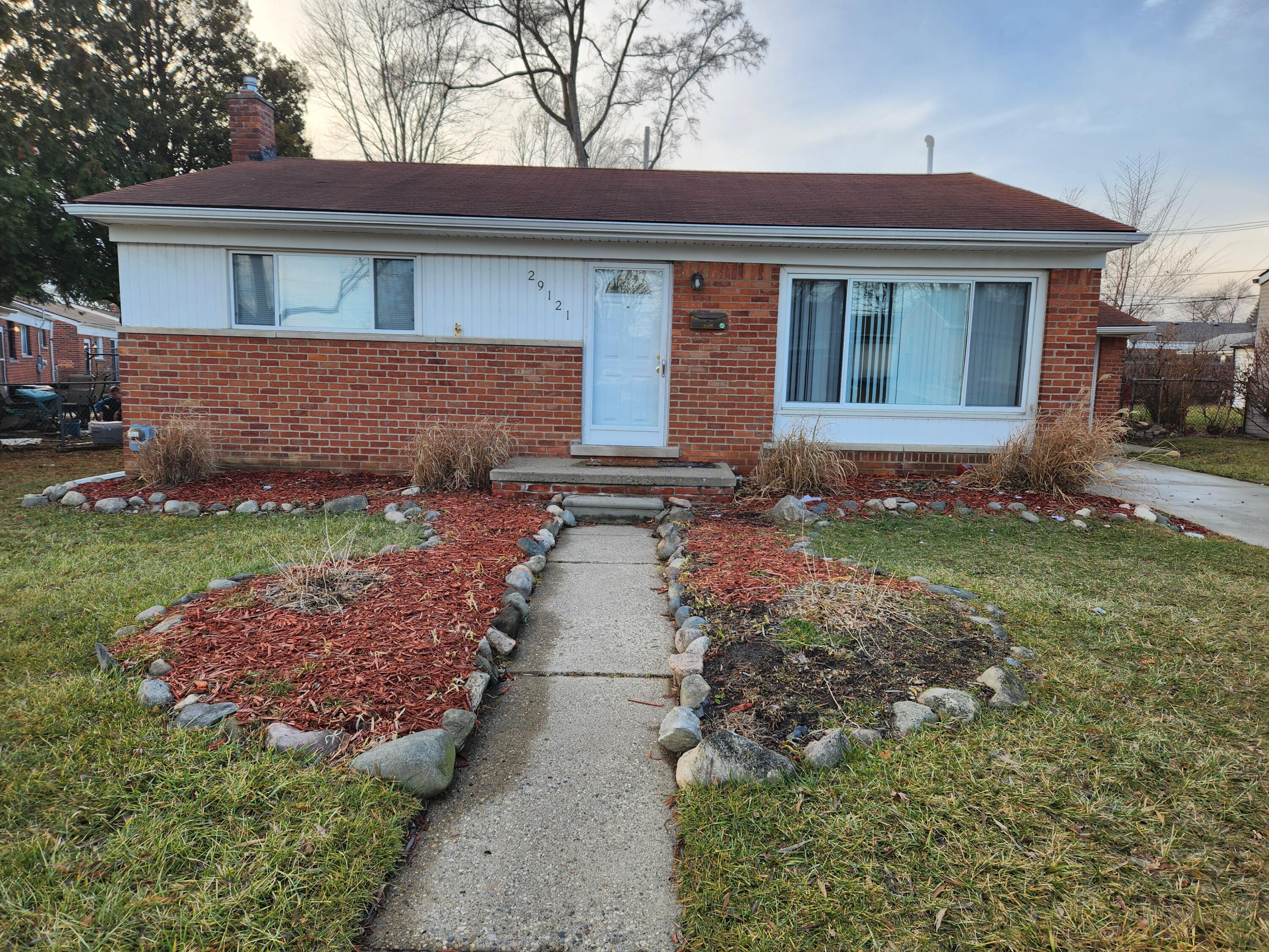 29121 Mark Avenue Madison Heights City MI 48071
