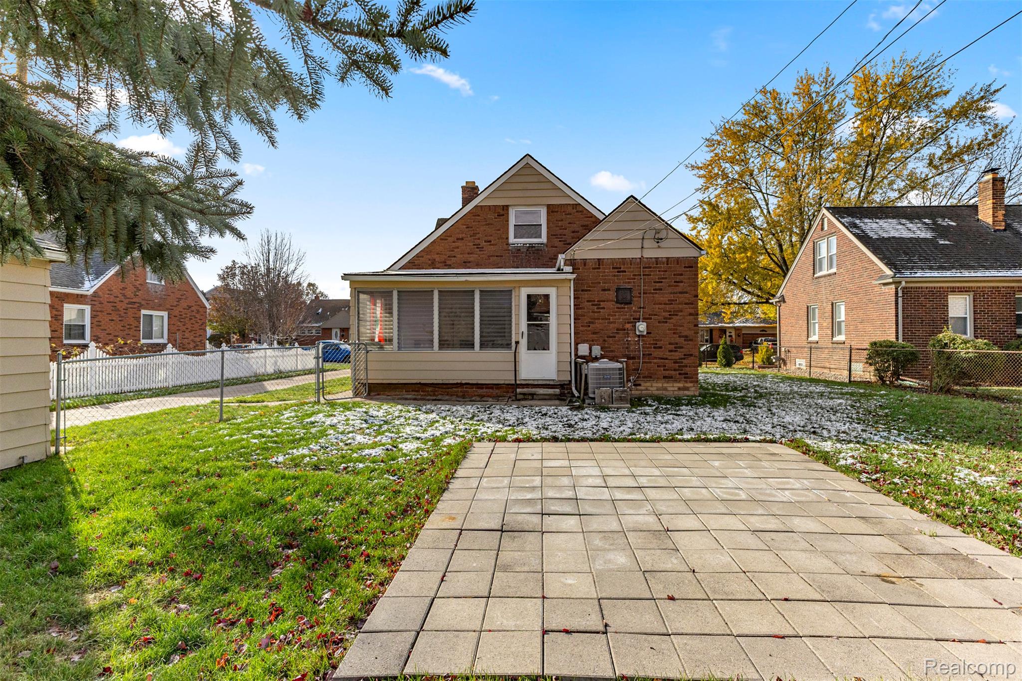 15404 Belmont Avenue Allen Park City MI 48101