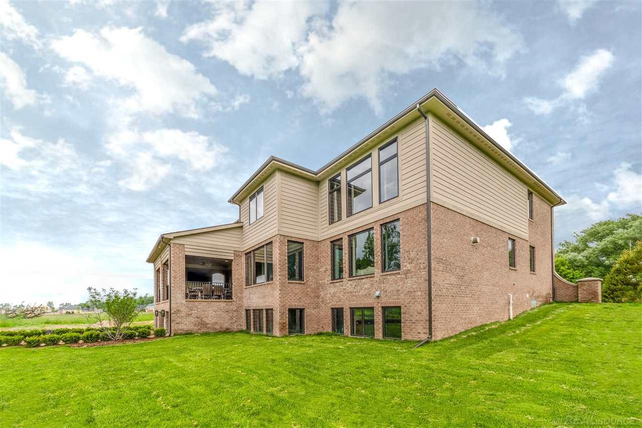 7557 Dogwood Drive Washington Township MI 48095
