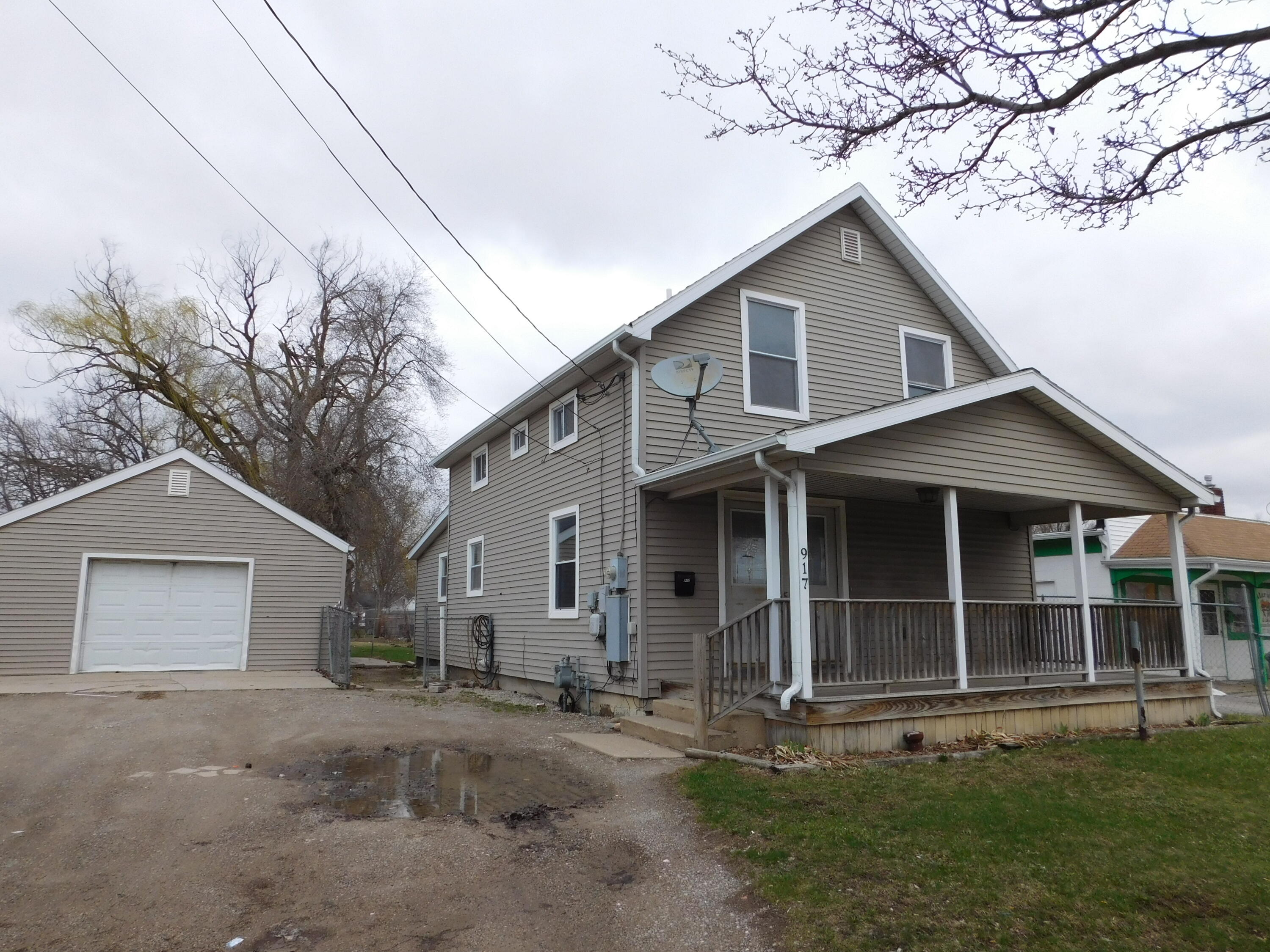 917 E Beecher Street Adrian City MI 49221