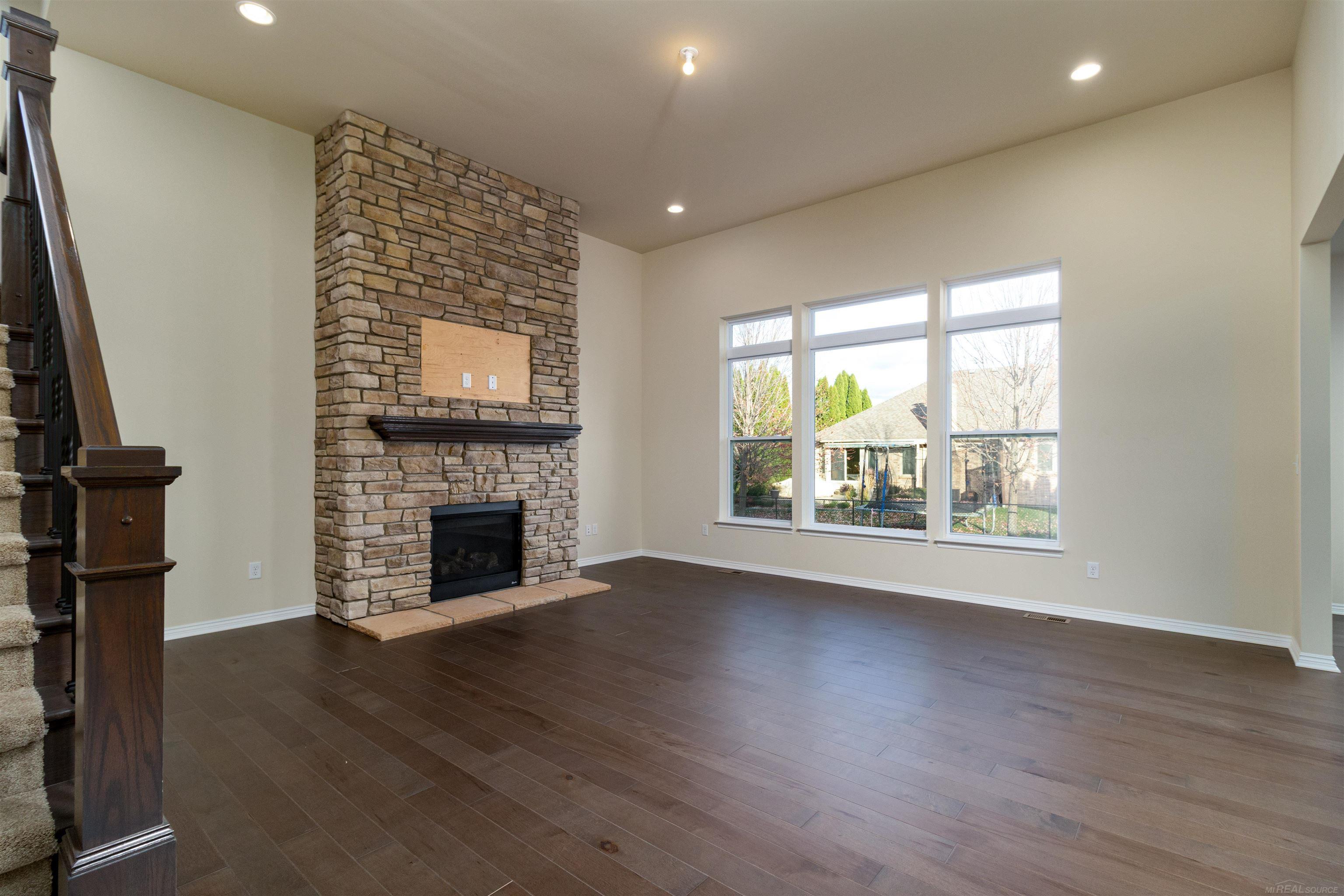 55358 Bay Oaks Court Shelby Charter Township MI 48315