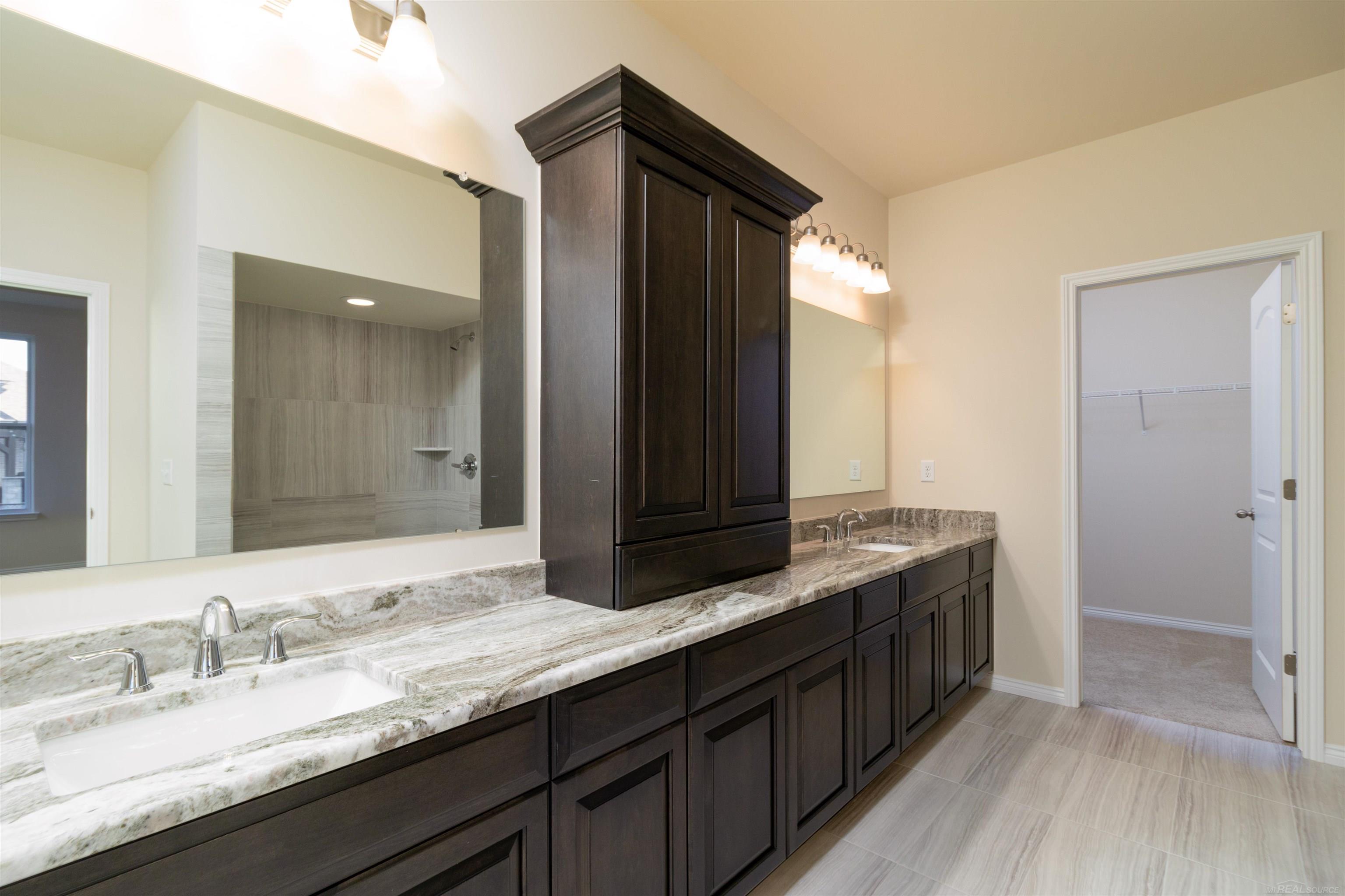 55358 Bay Oaks Court Shelby Charter Township MI 48315