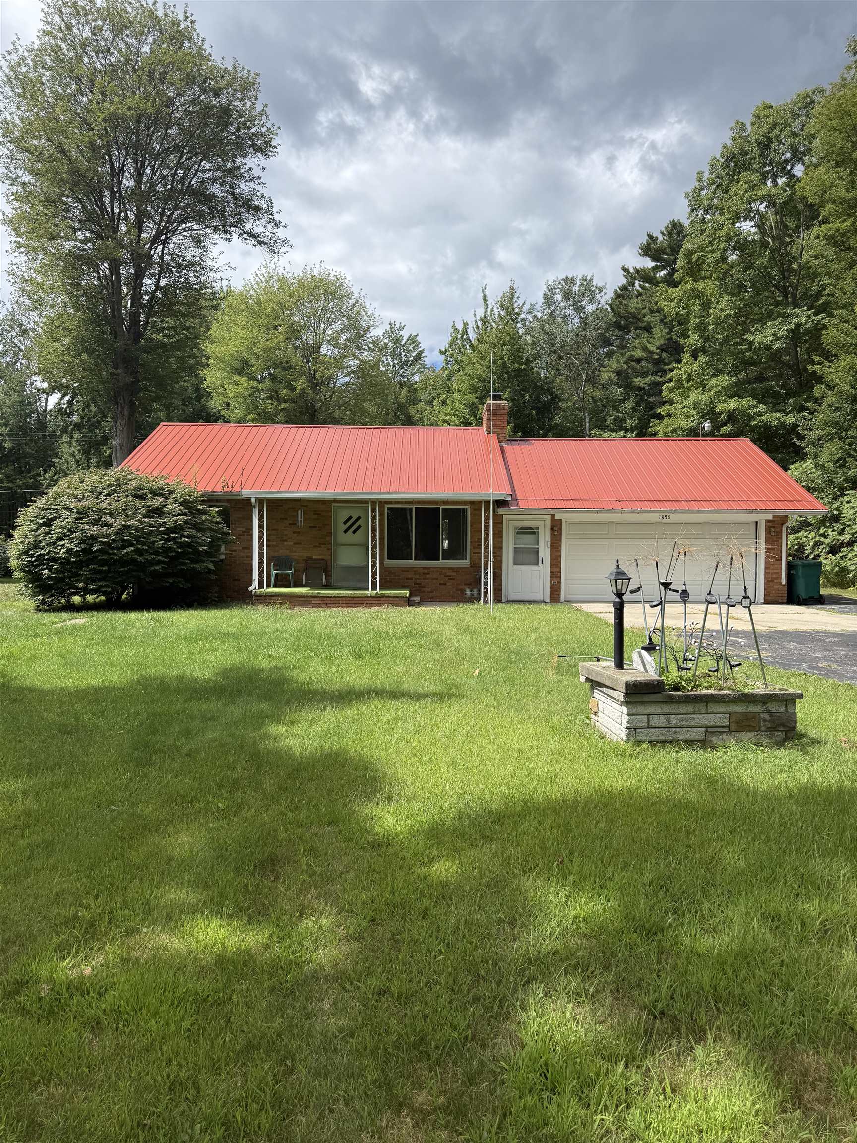 1856 S Us-23 Alabaster Township MI 48763