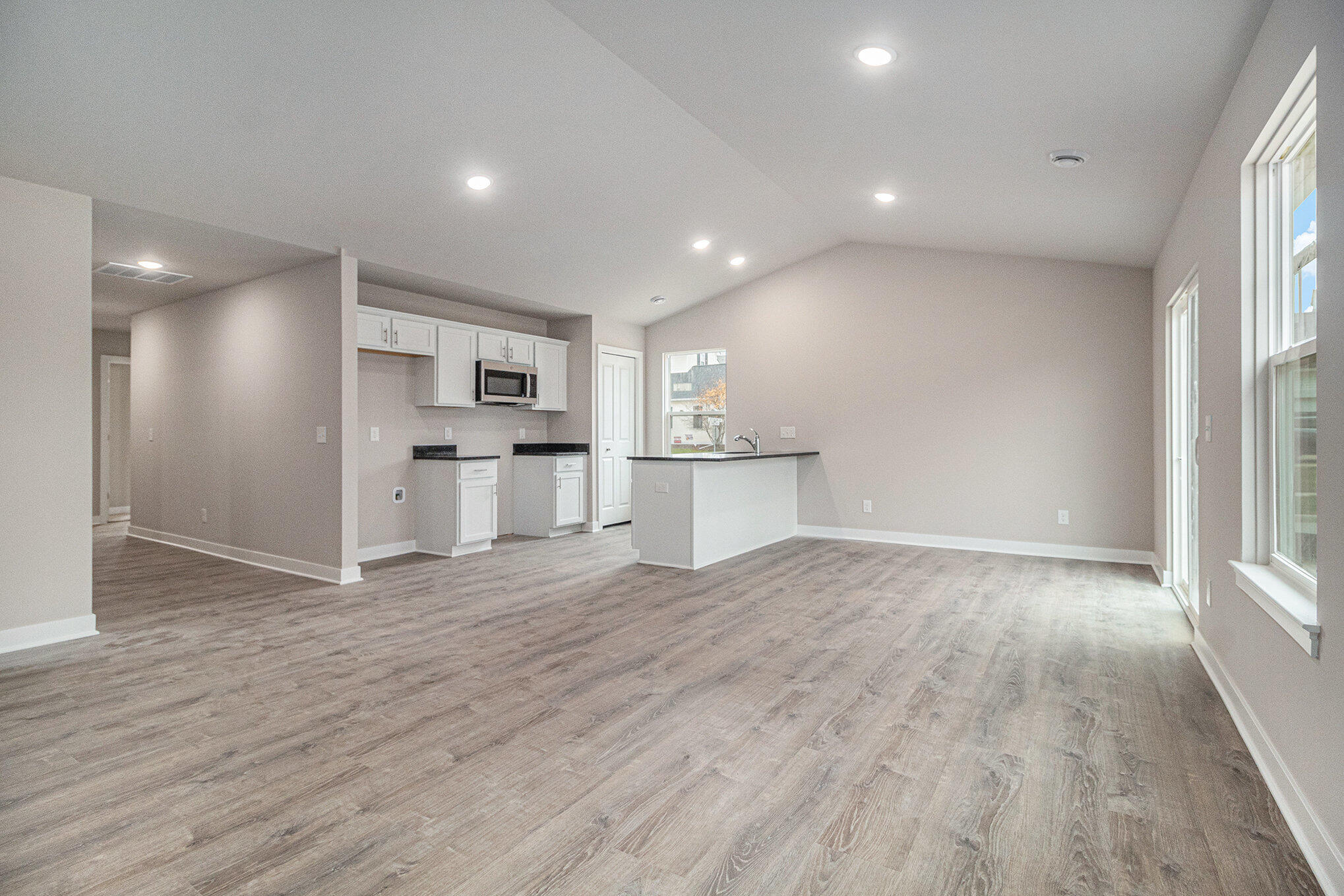 717 Jefferson Lane Milan City MI 48160
