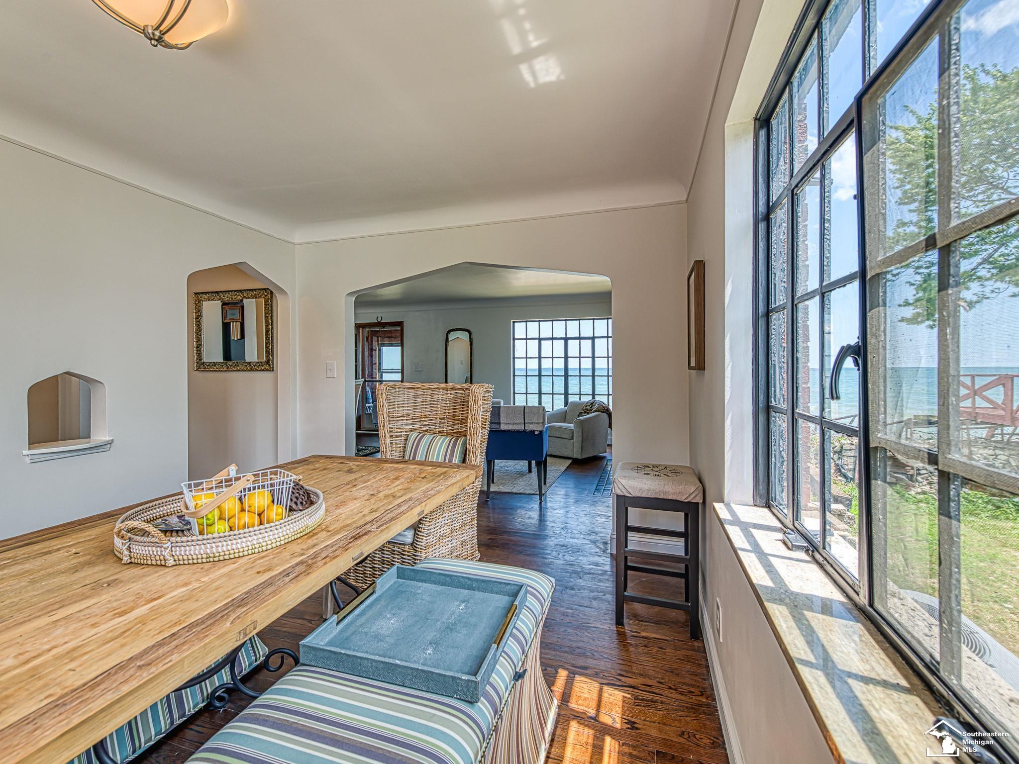 3880 Lakeshore Drive Frenchtown Township MI 48166