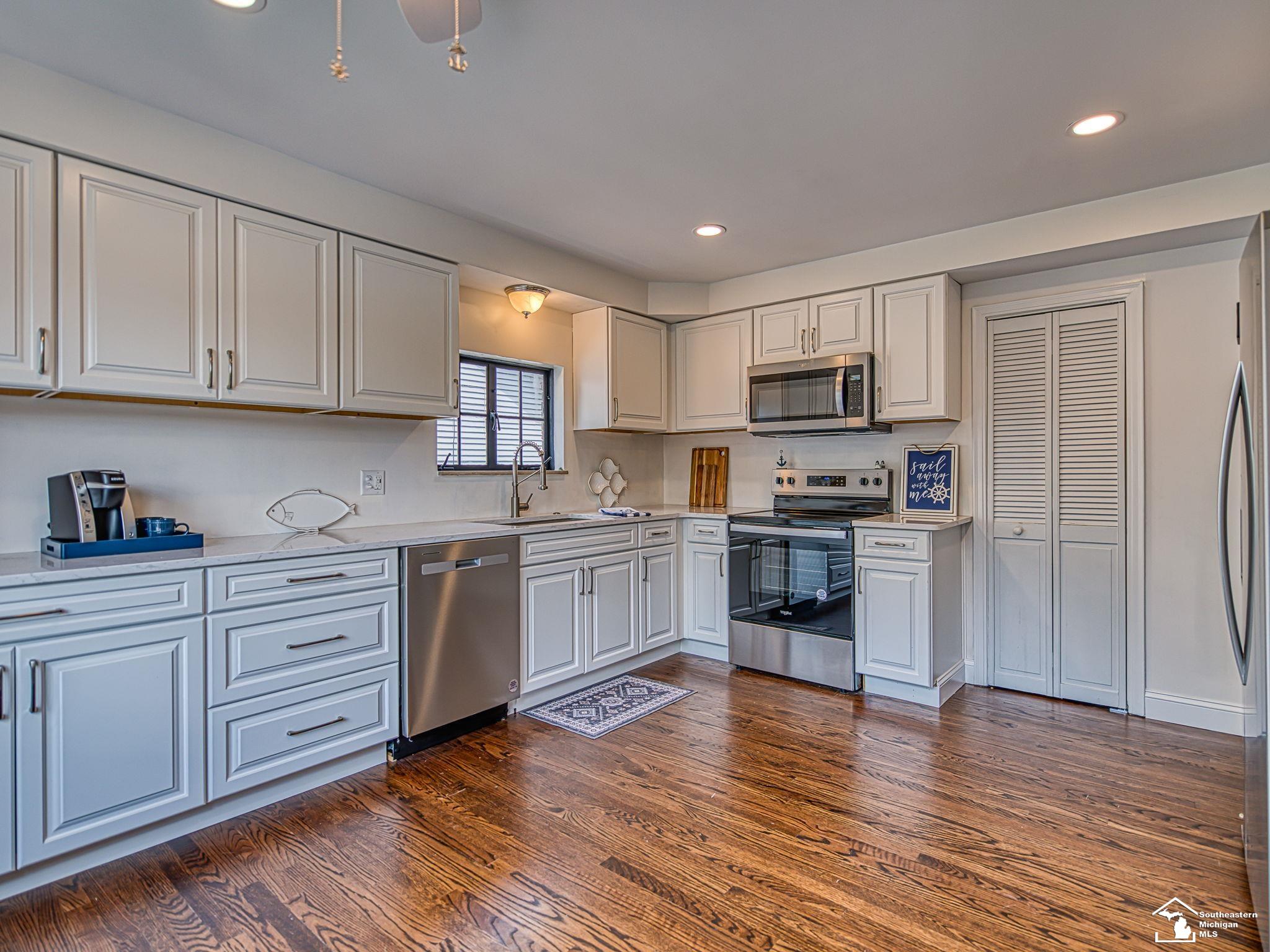 3880 Lakeshore Drive Frenchtown Township MI 48166