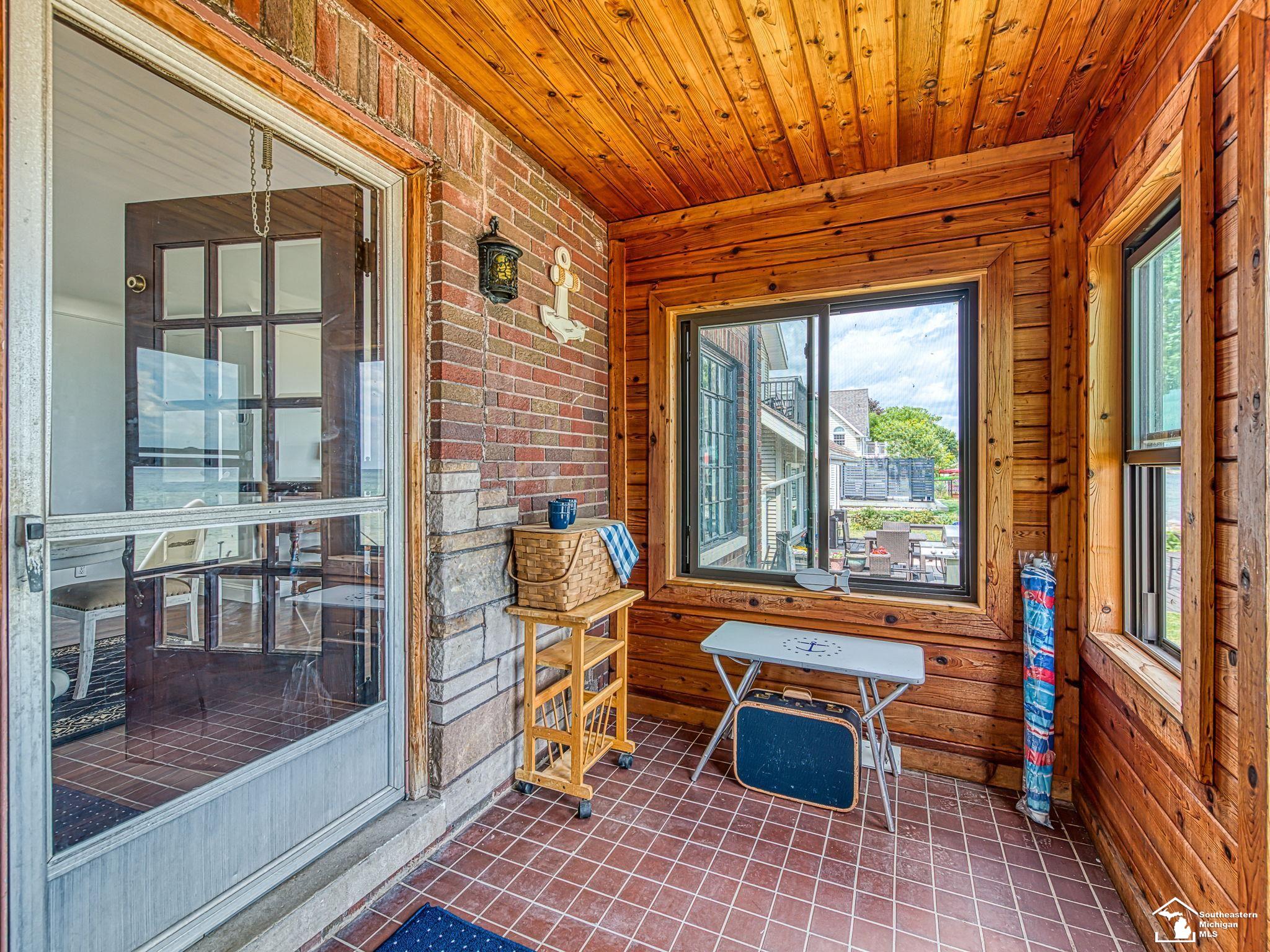 3880 Lakeshore Drive Frenchtown Township MI 48166