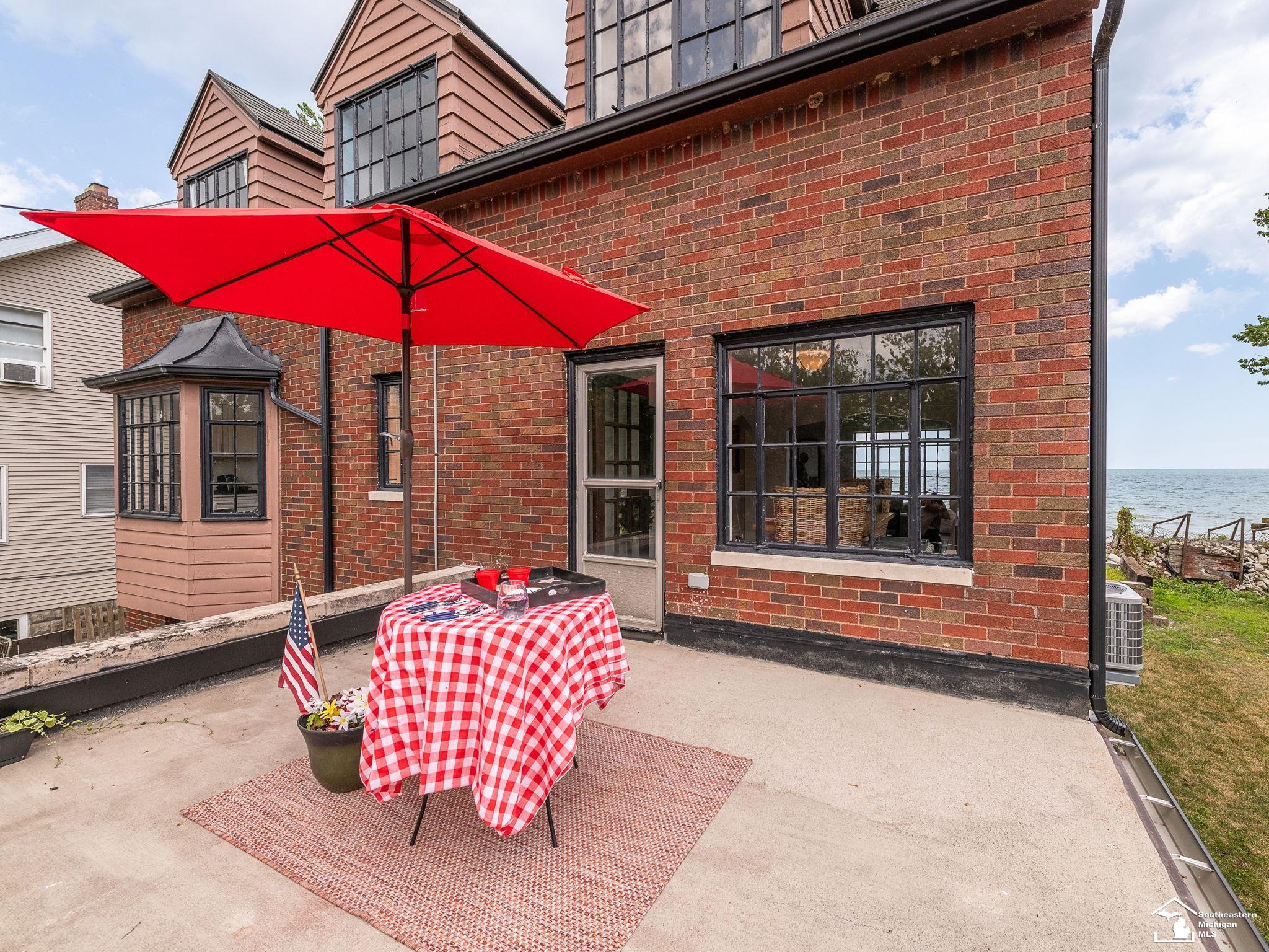 3880 Lakeshore Drive Frenchtown Township MI 48166