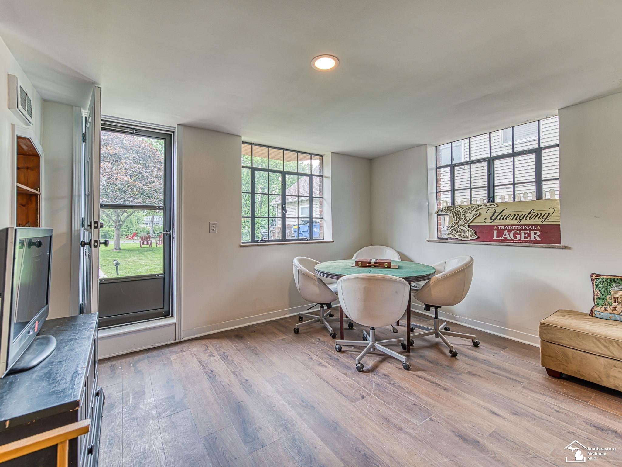 3880 Lakeshore Drive Frenchtown Township MI 48166