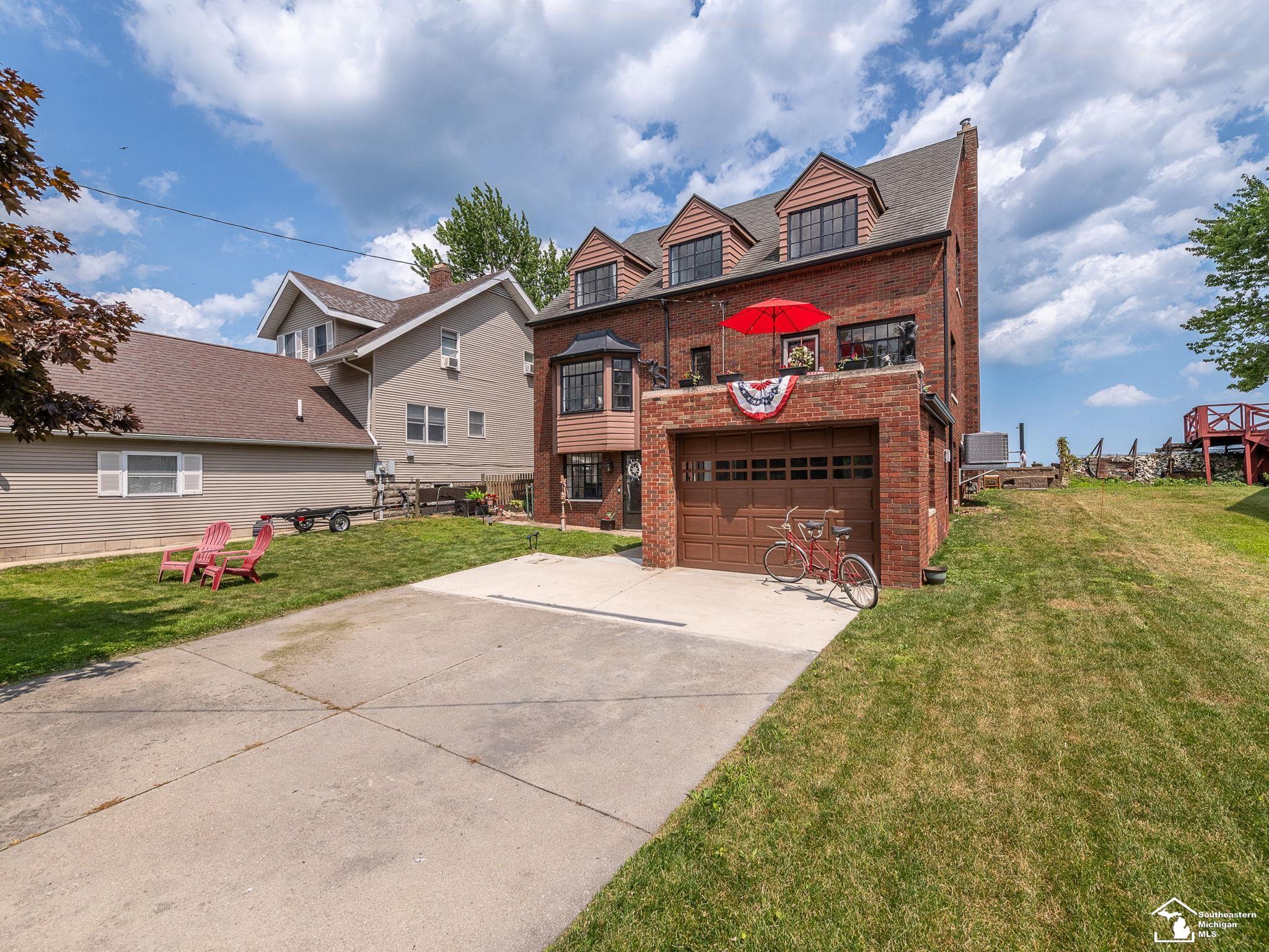 3880 Lakeshore Drive Frenchtown Township MI 48166