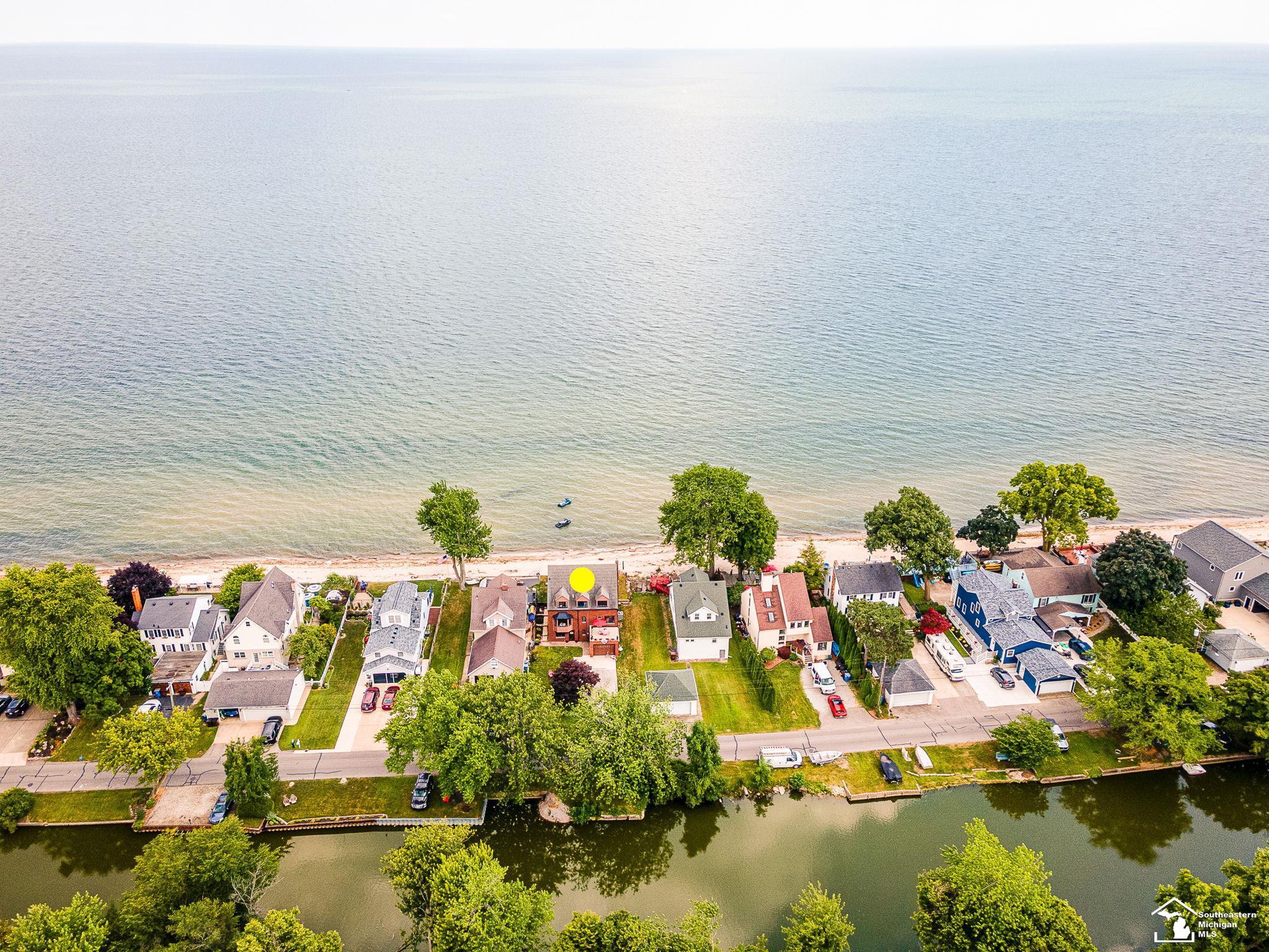 3880 Lakeshore Drive Frenchtown Township MI 48166