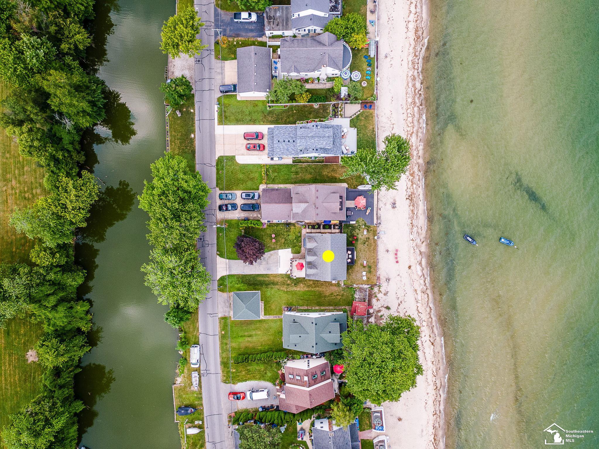 3880 Lakeshore Drive Frenchtown Township MI 48166