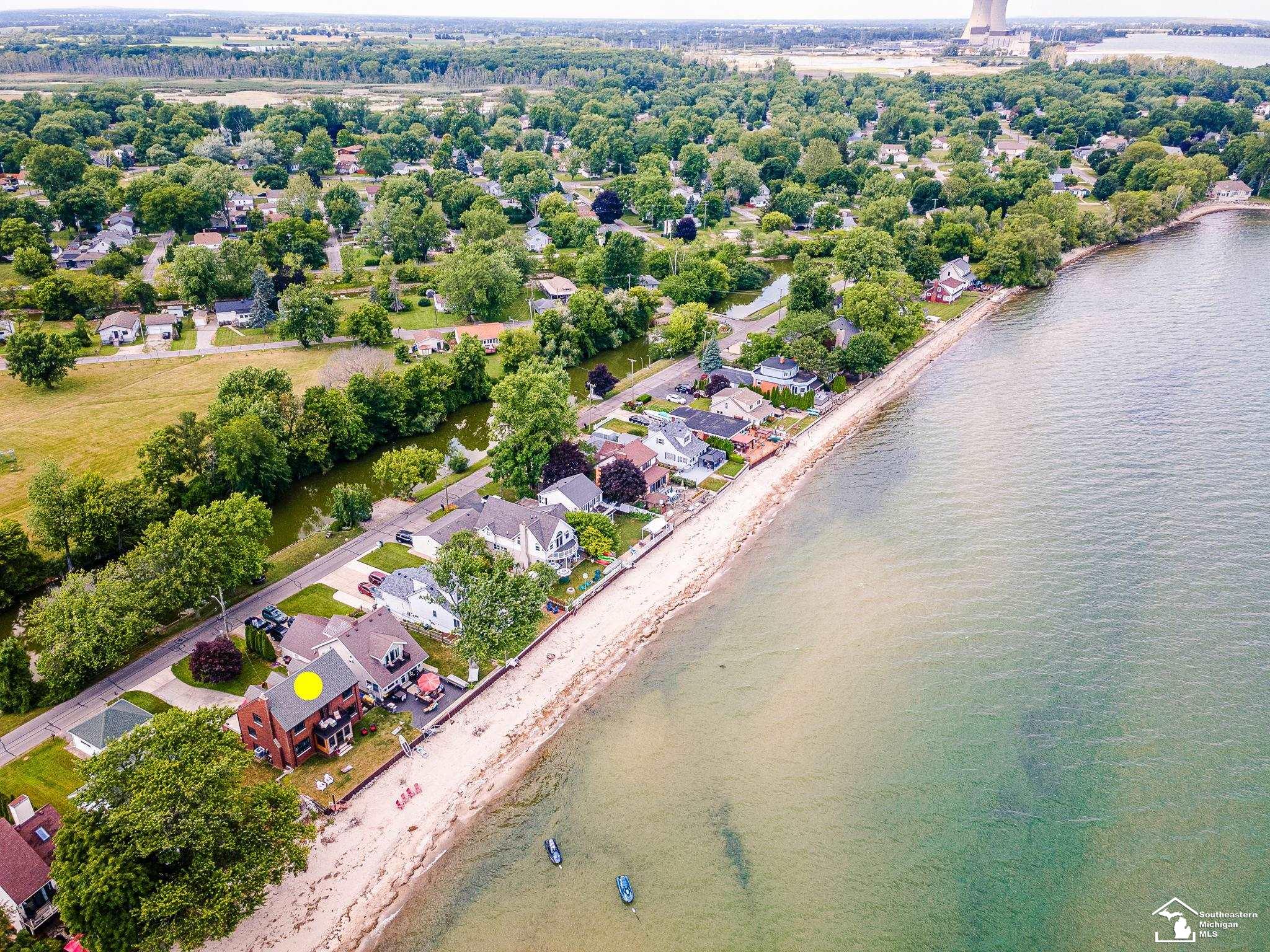 3880 Lakeshore Drive Frenchtown Township MI 48166