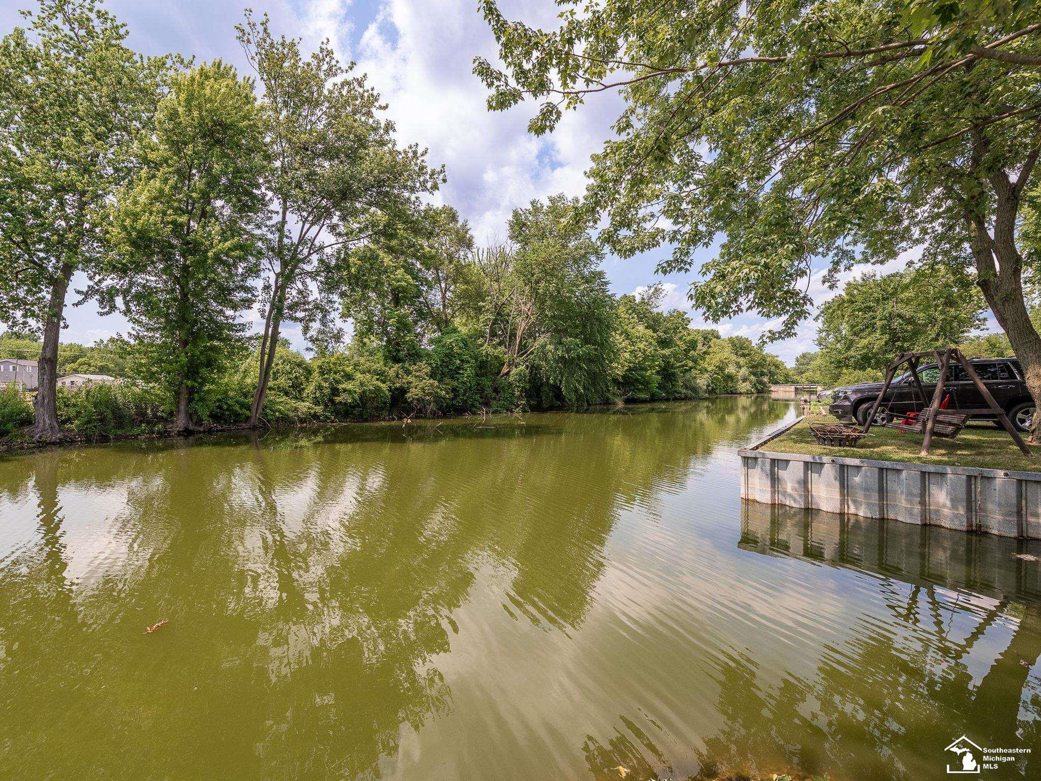 3880 Lakeshore Drive Frenchtown Township MI 48166