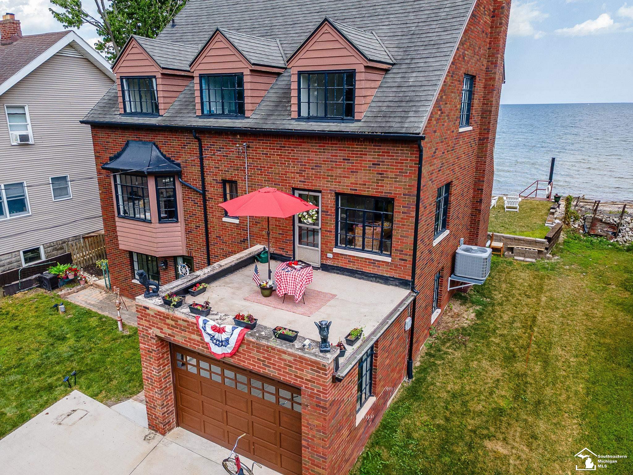 3880 Lakeshore Drive Frenchtown Township MI 48166