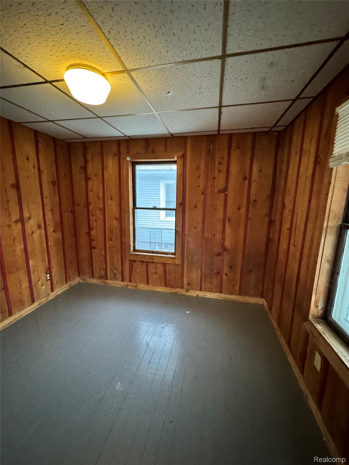 2420 Bay Street Saginaw City MI 48602