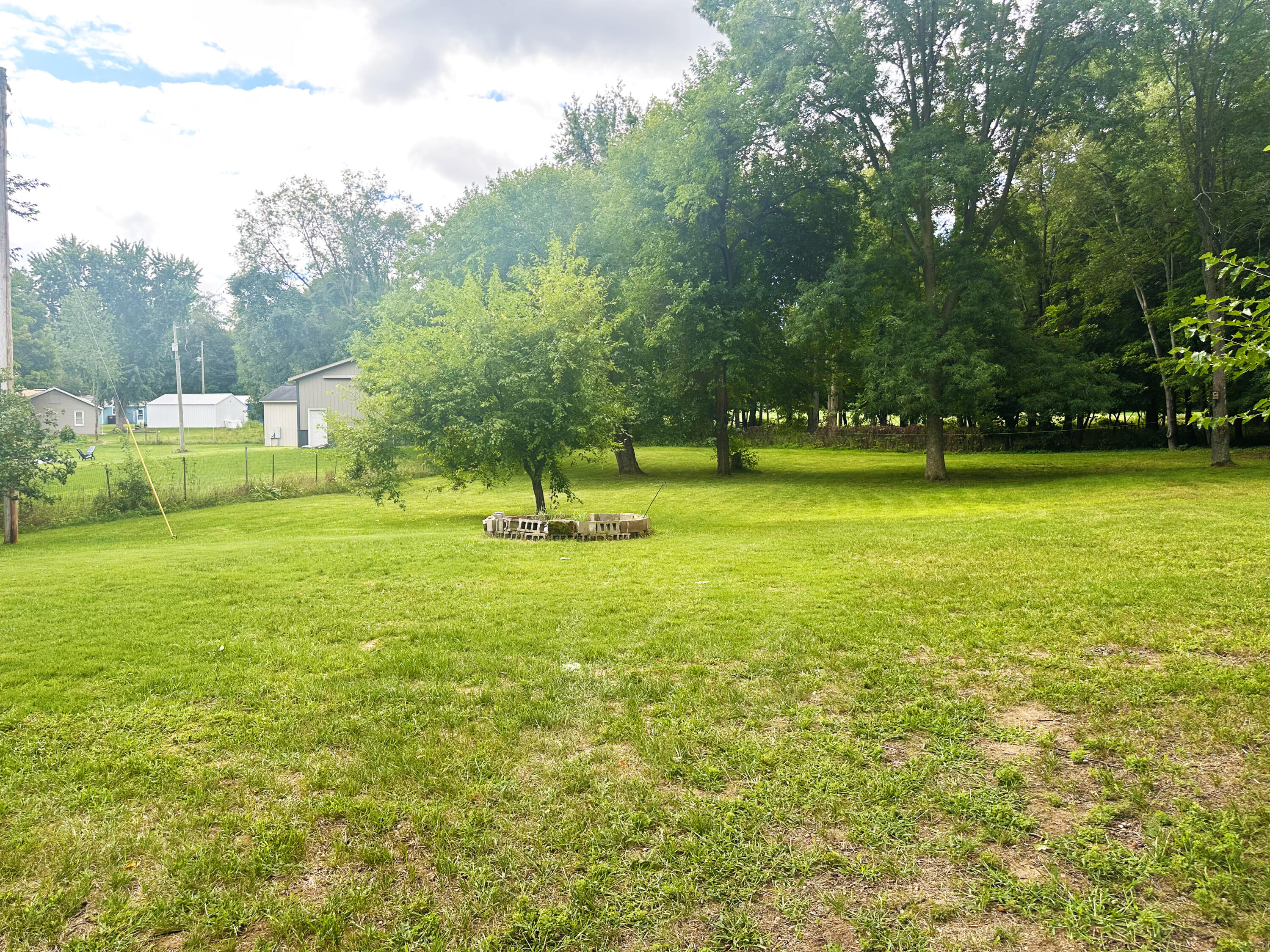 3310 Dumont Lake Drive Allegan Township MI 49010