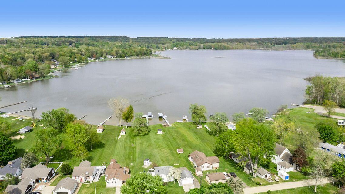 3310 Dumont Lake Drive Allegan Township MI 49010