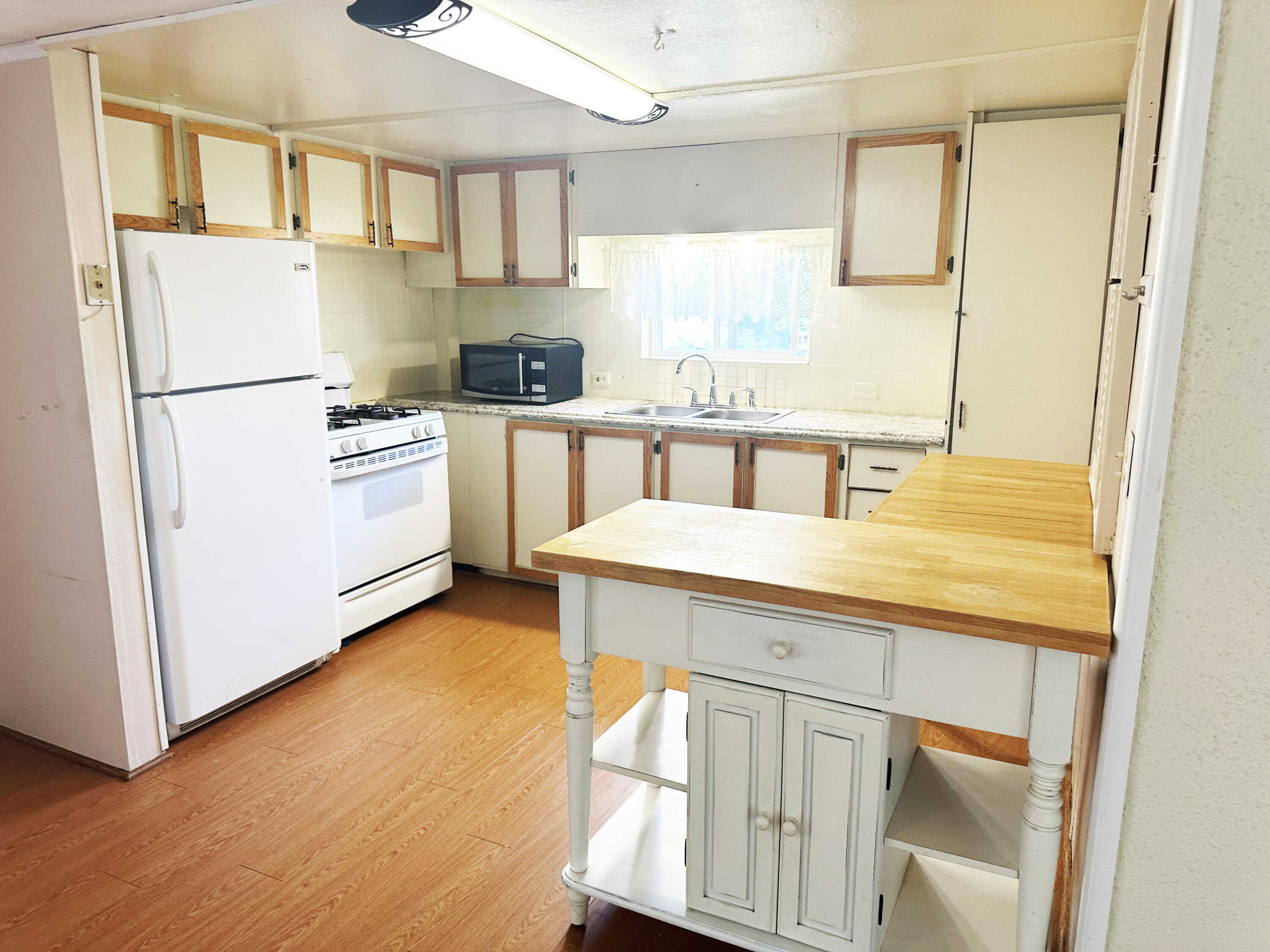 3310 Dumont Lake Drive Allegan Township MI 49010