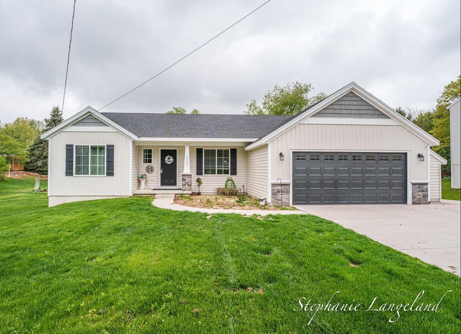 5337 Division Avenue N Alpine Township MI 49321