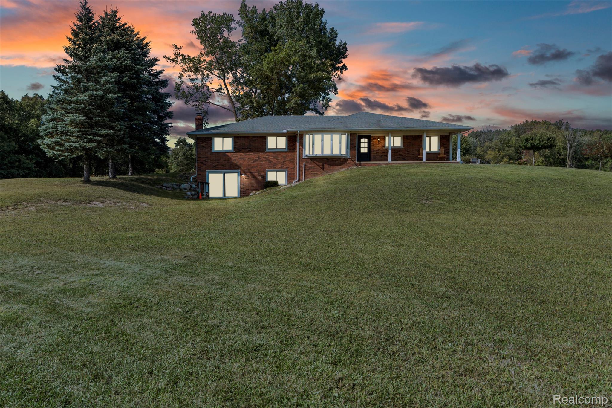 2666 E Oakwood Road Addison Township MI 48370