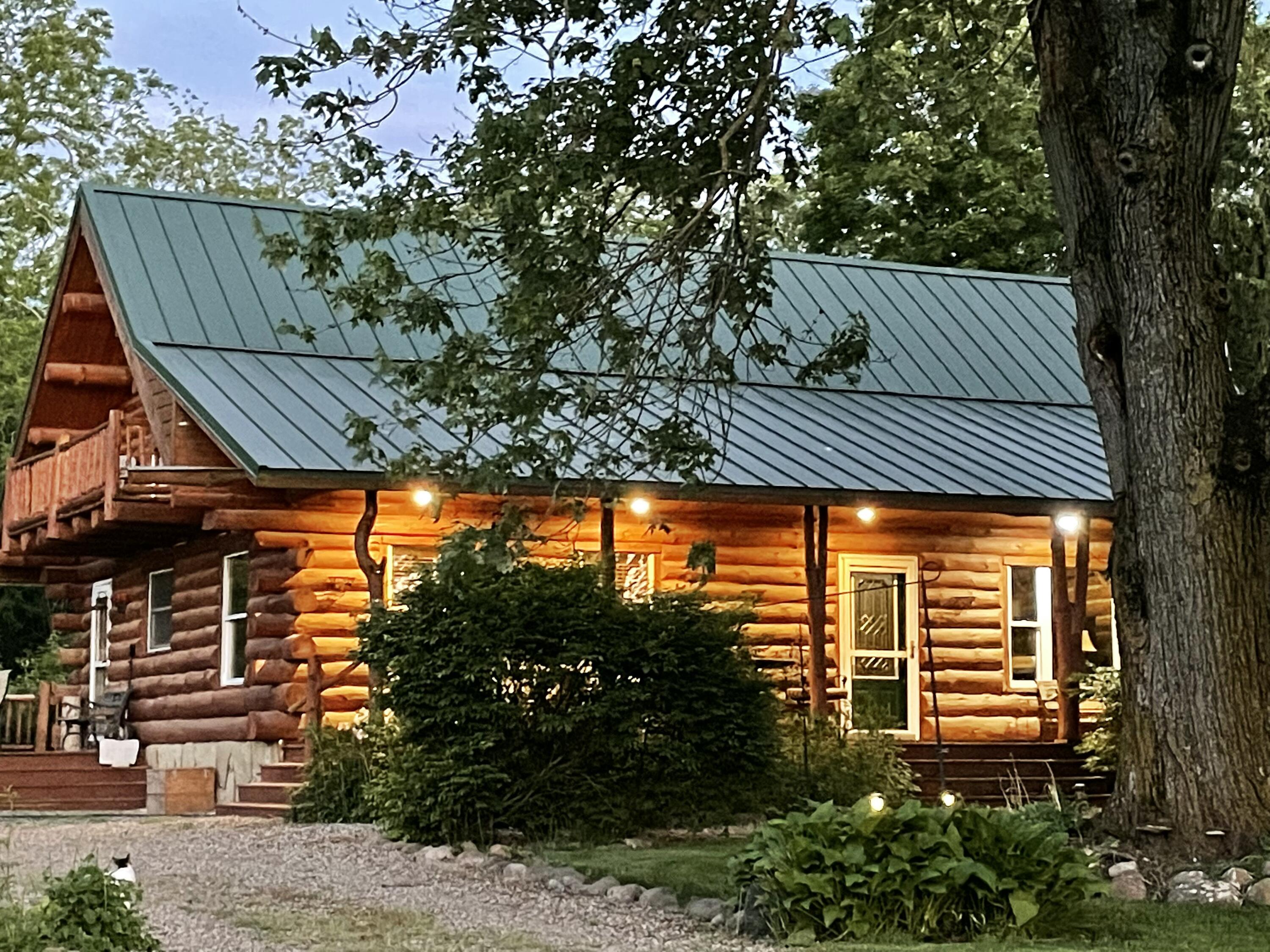 3685 Holcomb Road Adams Township MI 49262