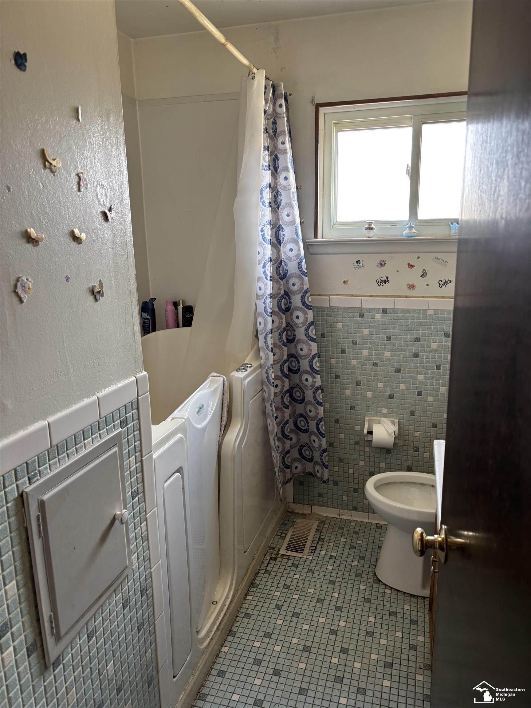 942 Farnham Avenue Lincoln Park City MI 48146